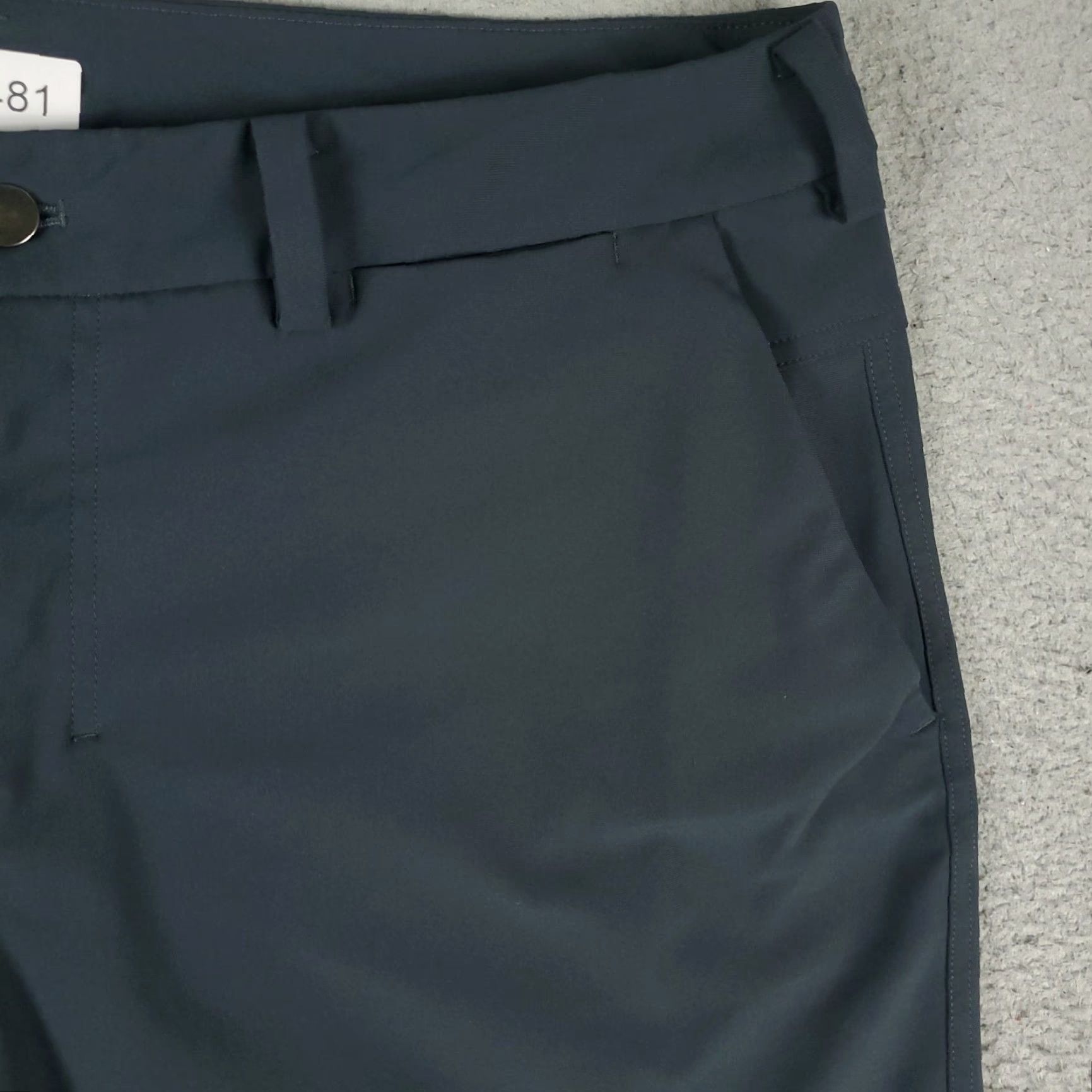 Lululemon Lululemon Mens Shorts 38 Gray Tech Polyester Flat Front Chino Casual Business Travel Workwear Utility Size US 38 / EU 54 - 3 Thumbnail