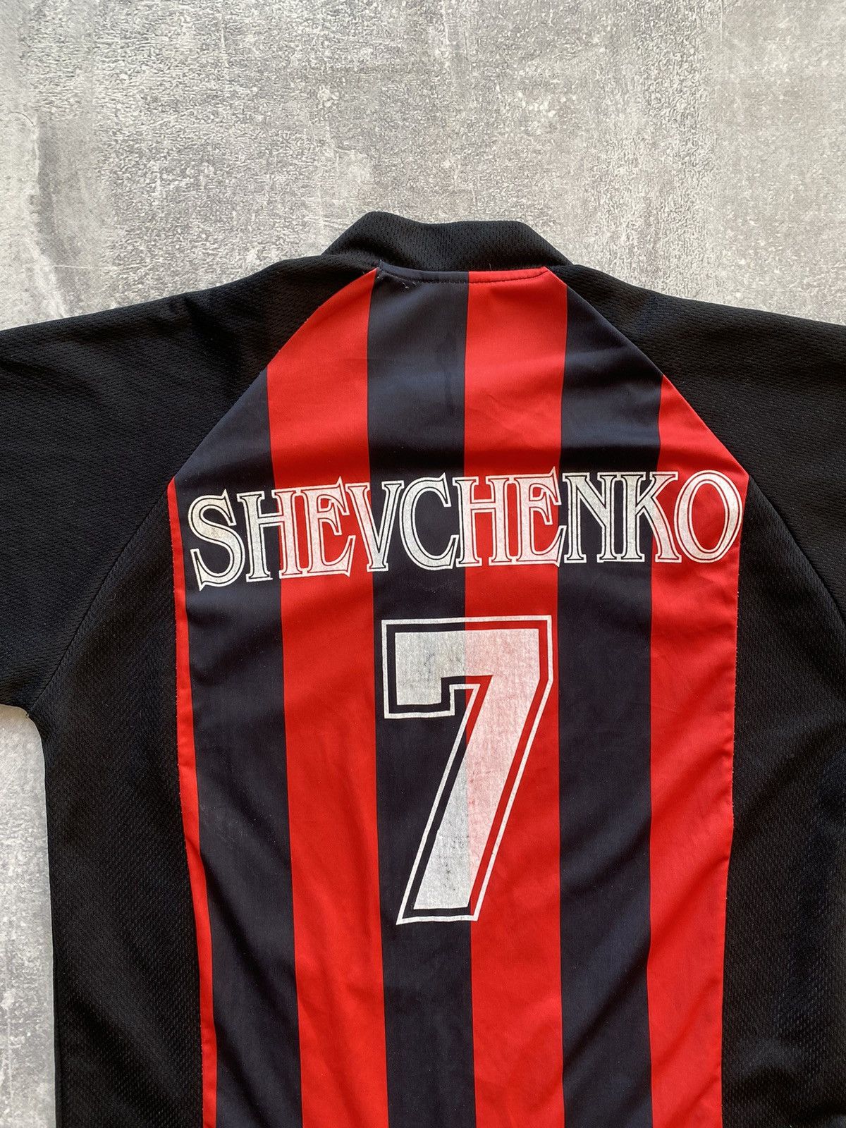 Vintage VINTAGE 90S AC MILAN SHEVCHENKO 7 JERSEY Size US M / EU 48-50 / 2 - 3 Thumbnail