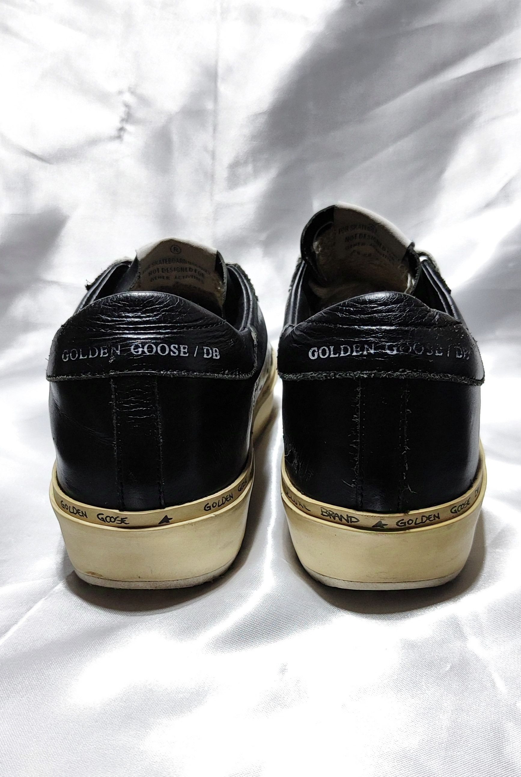 Golden Goose GGDB - HI STAR LEATHER BLACK/GOLD STAR LOGO Size US 6 / IT 36 - 8 Thumbnail
