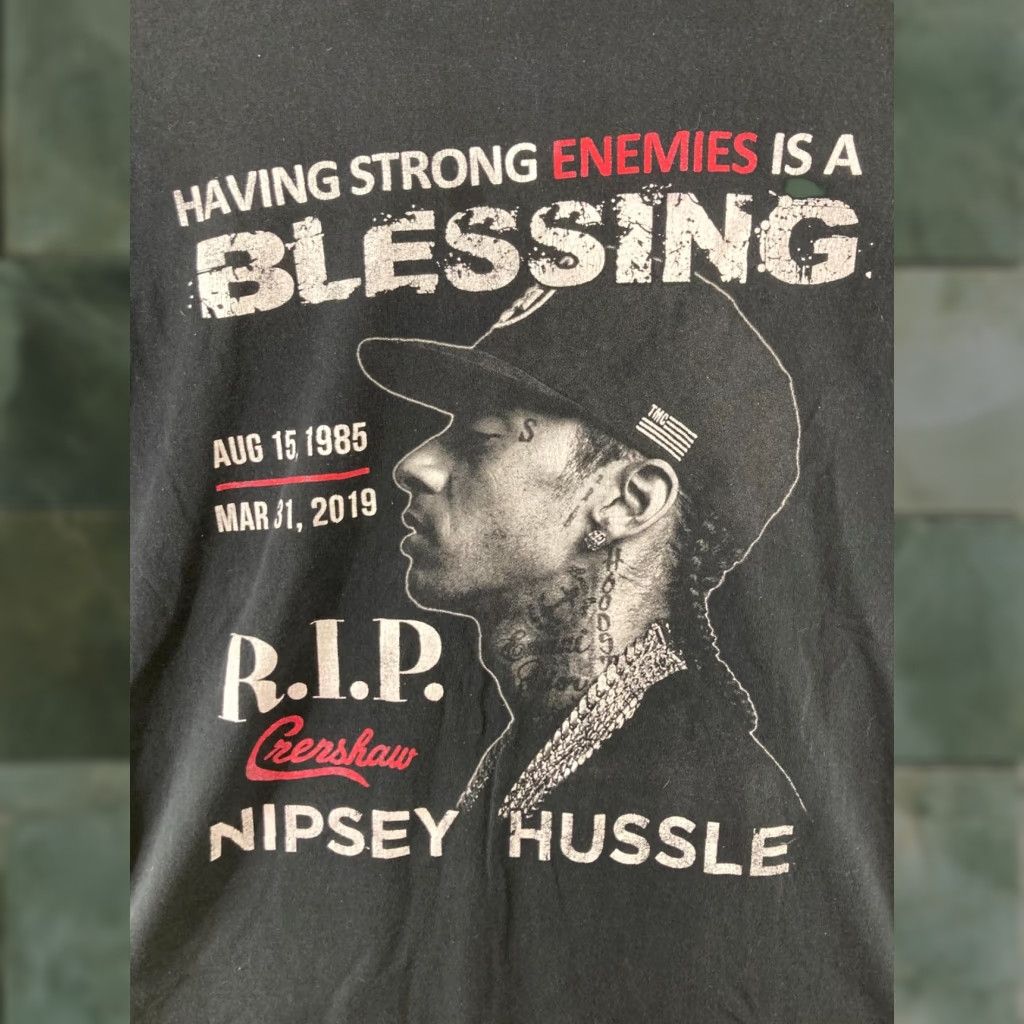 Gildan VINTAGE The Crenshaw Nipsey Hussle Mens Tee L Black RIP 90s Music Quotes Shirt Mens Large Black Size US L / EU 52-54 / 3 - 1 Thumbnail