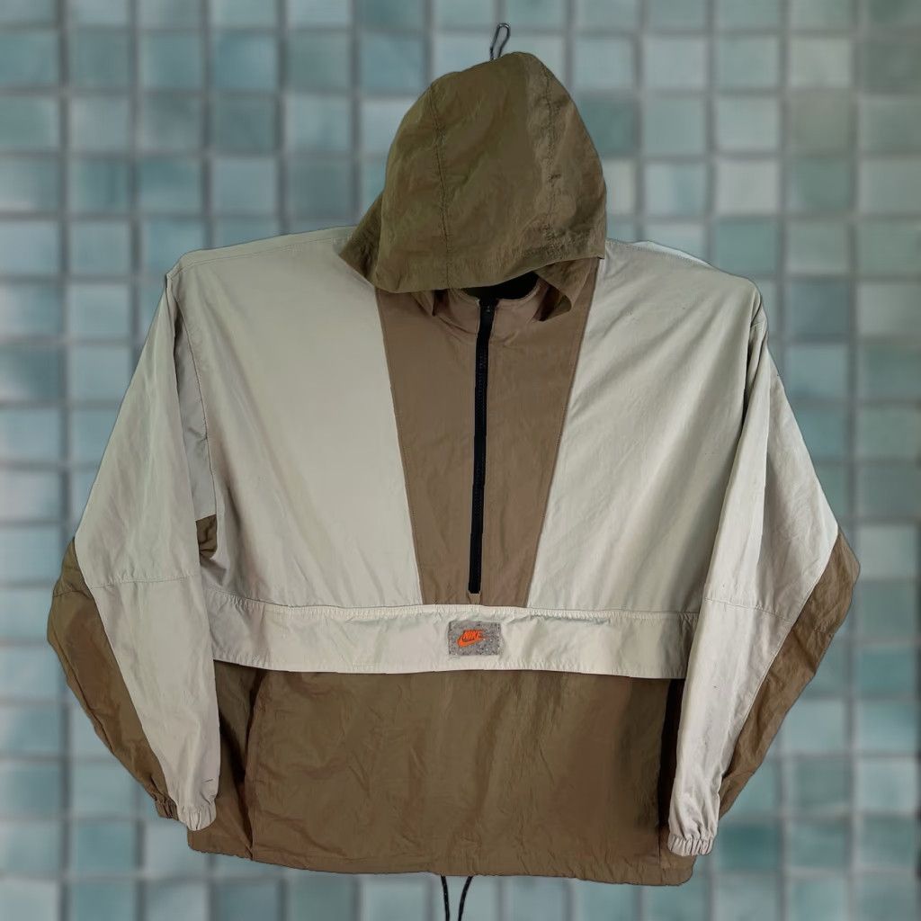 Nike Nike Revolution Windbreaker Jacket Womens Adult Medium Beige Casual Packable Hooded 90s Sports Size M / US 6-8 / IT 42-44 - 1 Thumbnail