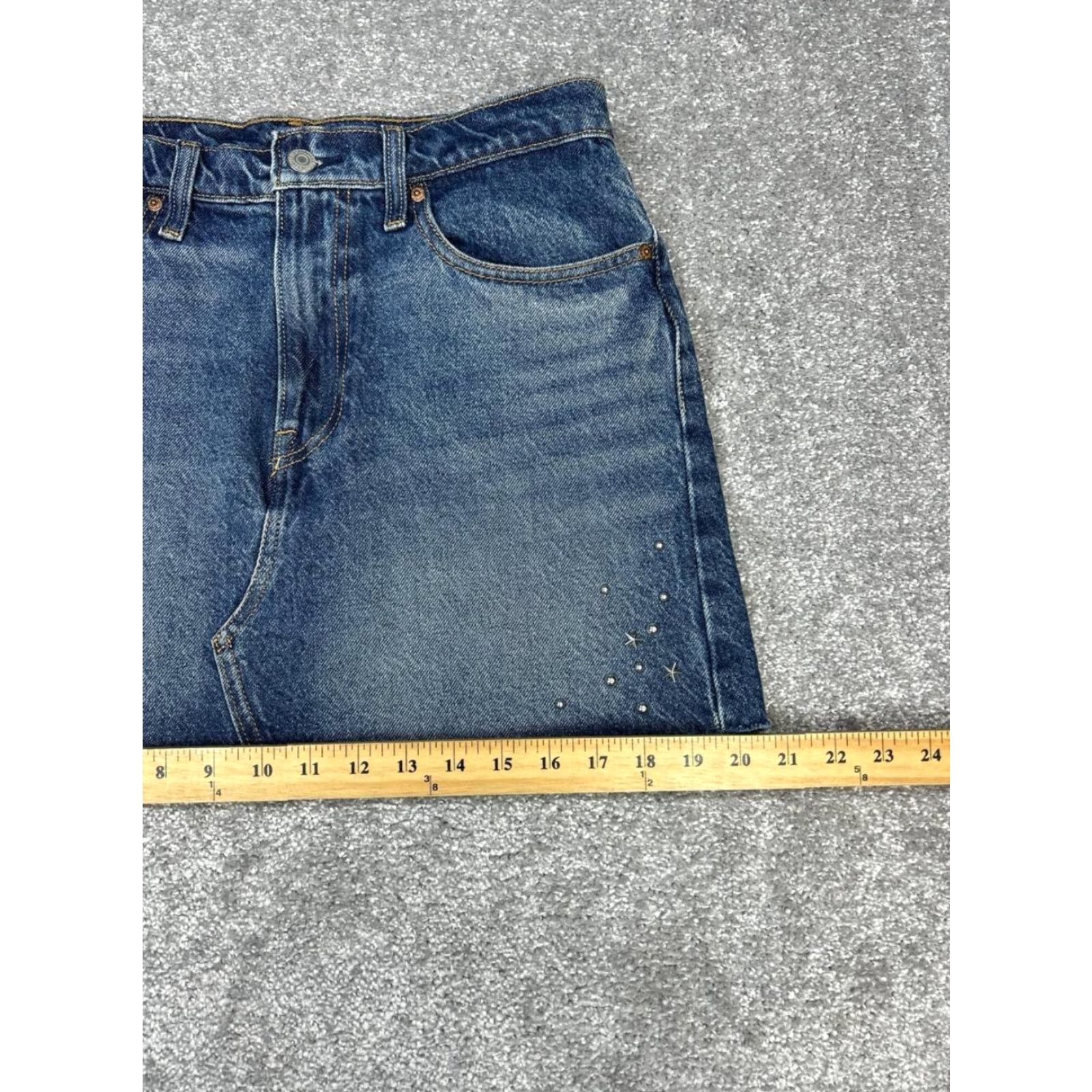 Levi's Levi's Skirt Womens 28 Blue Mini Deconstructed Denim Cotton Beaded Logo Button Pockets Size 28" / US 6 / IT 42 - 4 Thumbnail