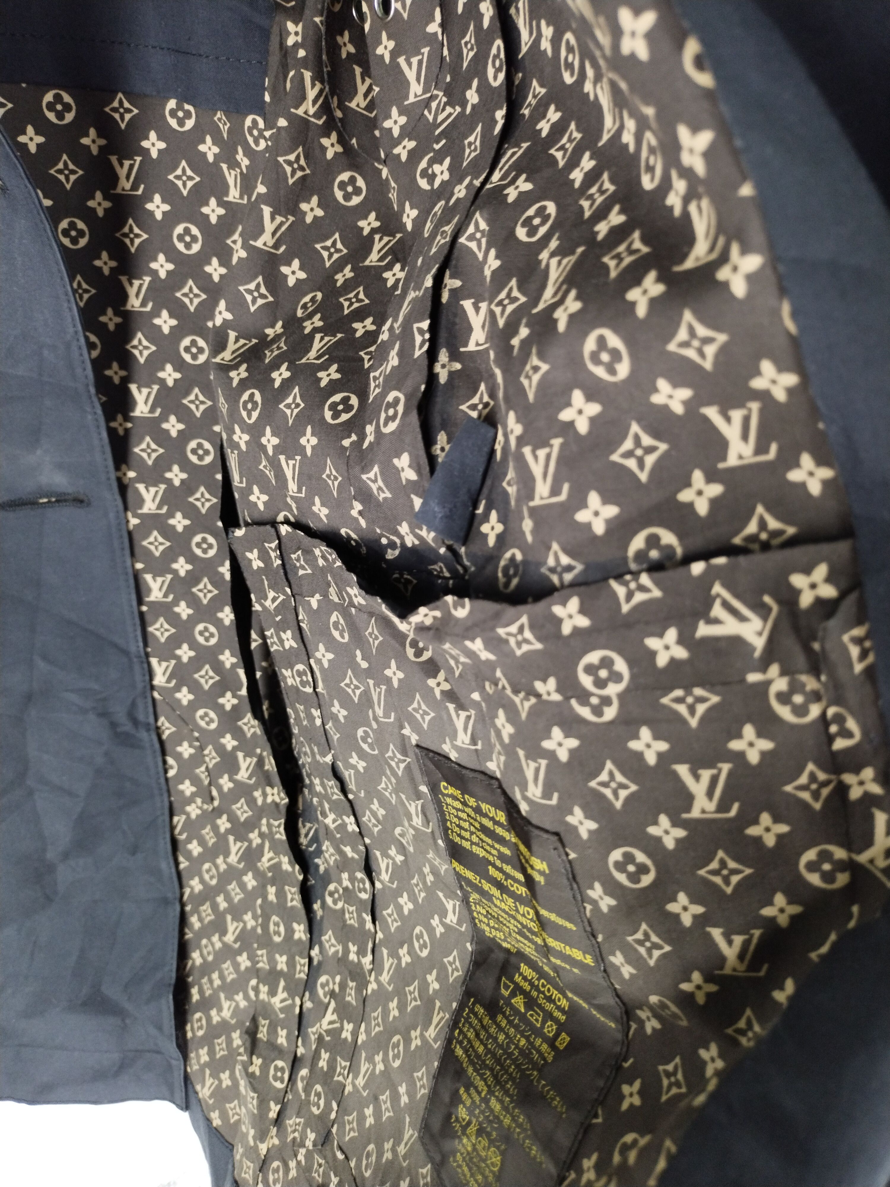 Louis Vuitton A/W 02 Louis Vuitton Mackintosh Trench Coat Ladies Rare Size S / US 4 / IT 40 - 17 Thumbnail