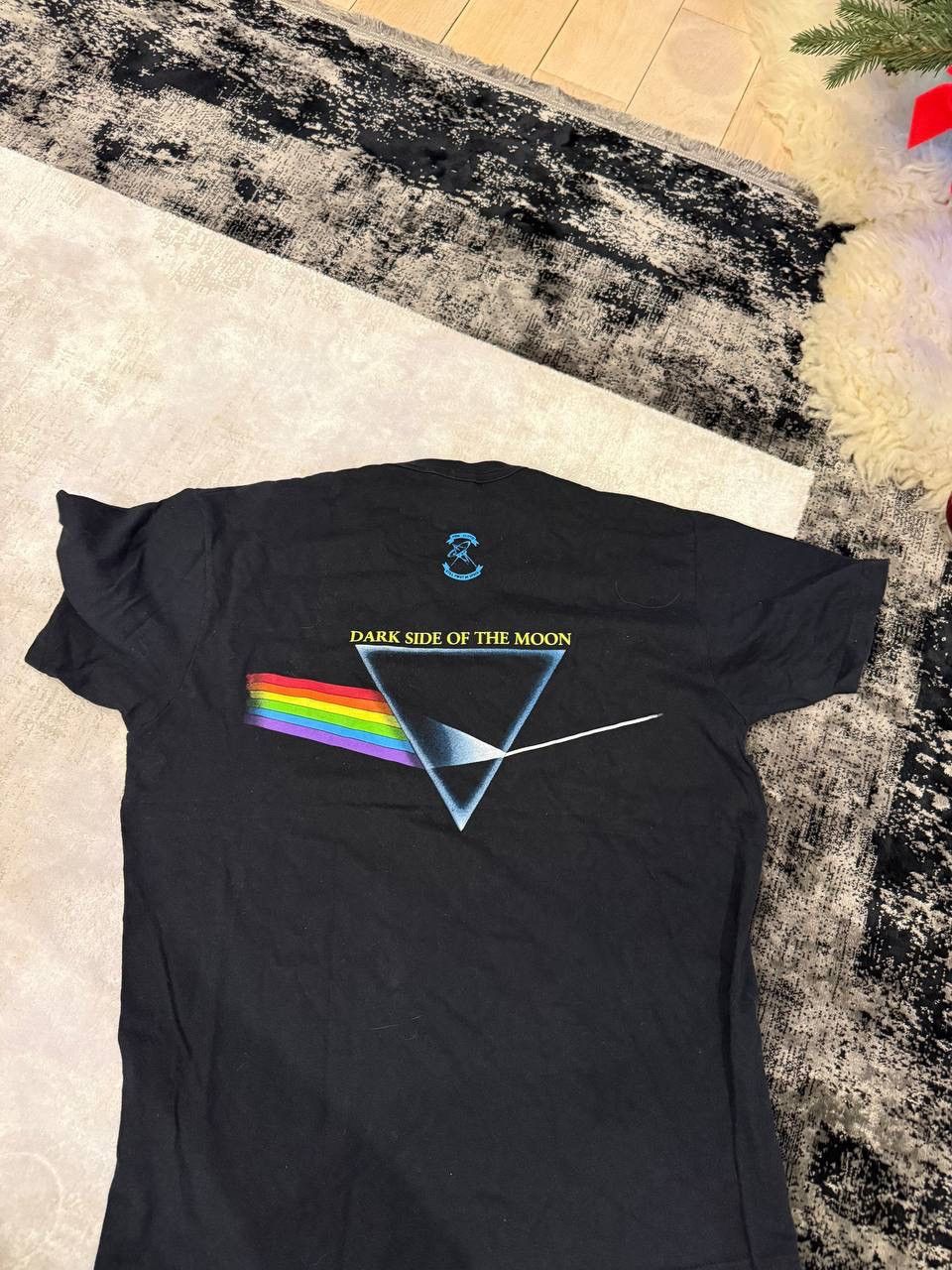 Band Tees PINK FLOYD 1992 Dark Side of the Moon Vintage Tee Size US L / EU 52-54 / 3 - 5 Thumbnail