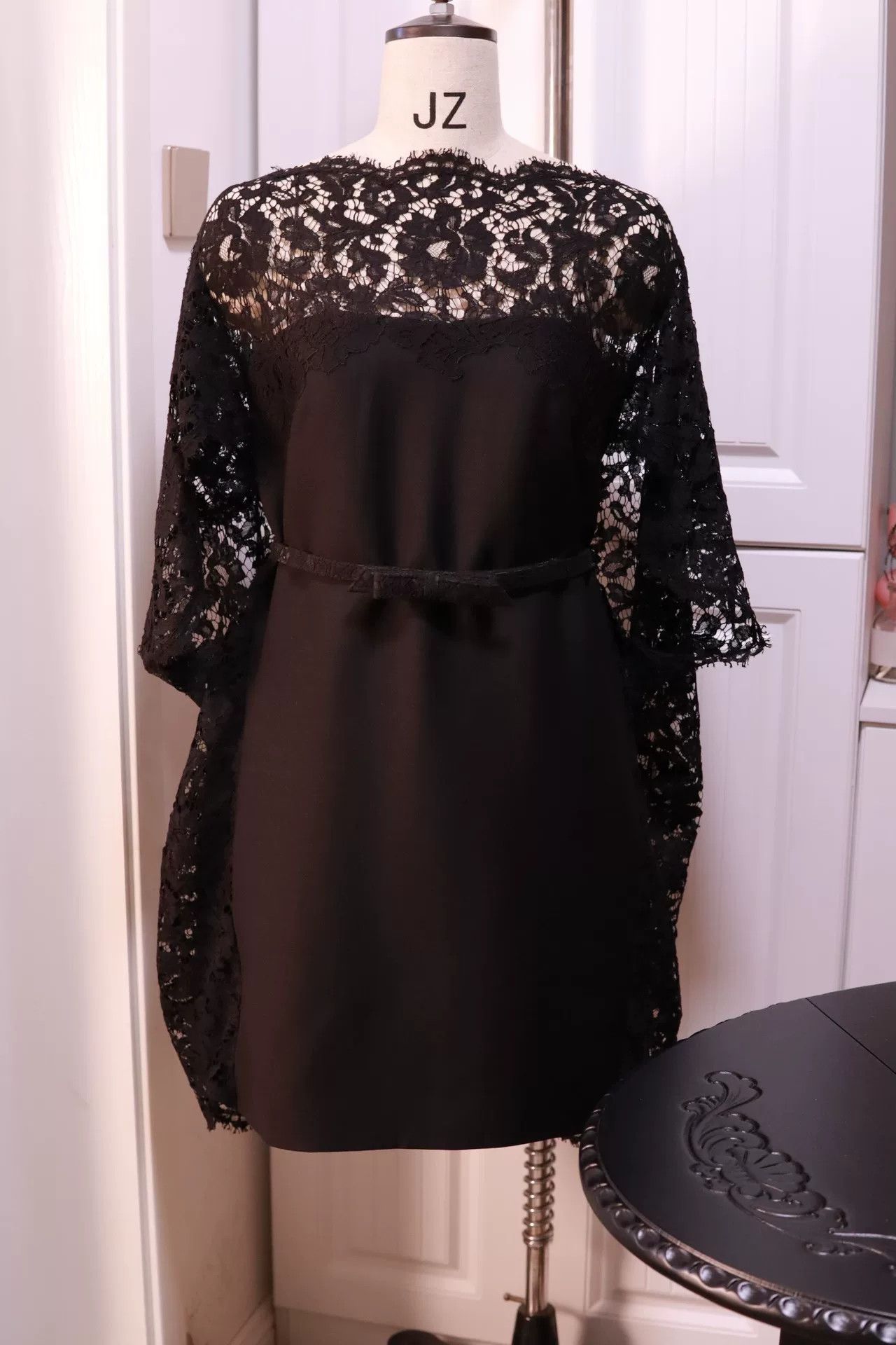 Valentino Valentino Lace Wool Dress Size US S / EU 44-46 / 1 - 1 Thumbnail