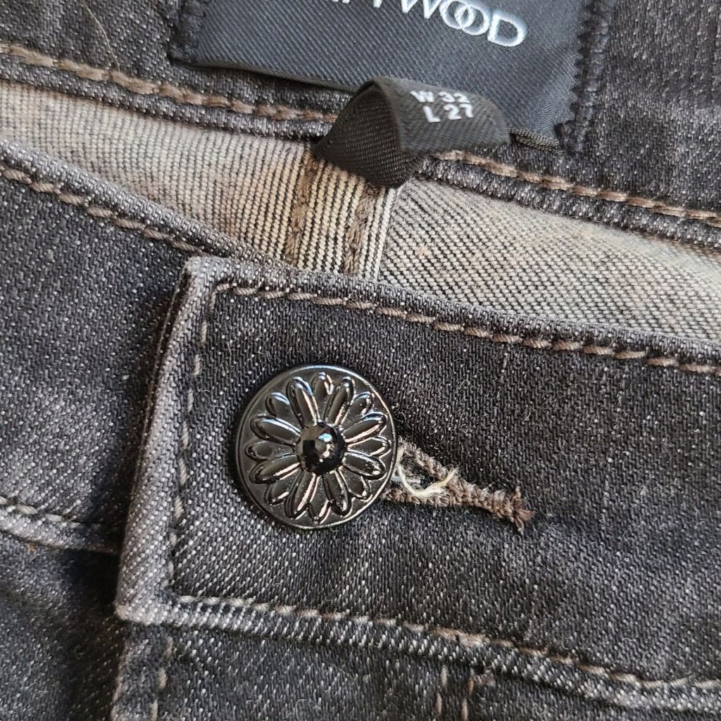 Free People Driftwood Jackie free people faded black denim jeans sz 32 Size 32" / US 10 / IT 46 - 10 Thumbnail