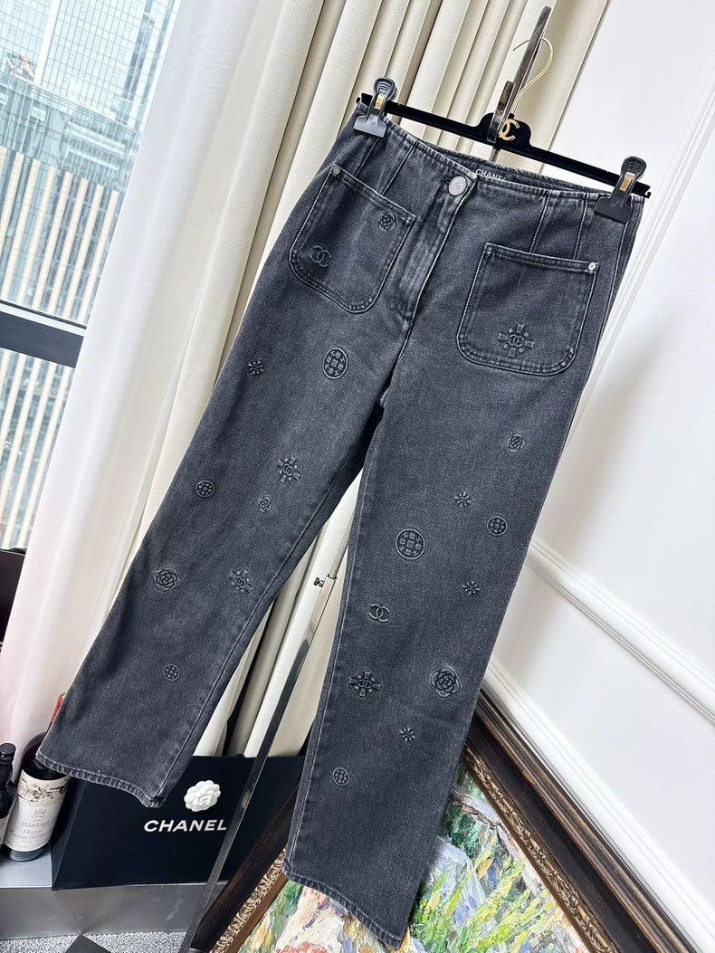 Chanel Chanel 21p gray embossed double C camellia jeans Size 24" / US 00 / IT 34 - 1 Thumbnail