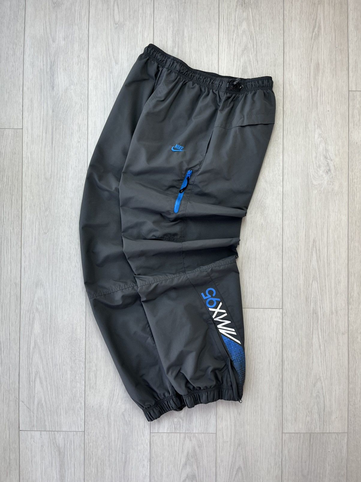 Nike Vintage Nike Baggy Track Pants AirMax 95 Y2K 90s Drill Hype Size US 34 / EU 50 - 1 Thumbnail