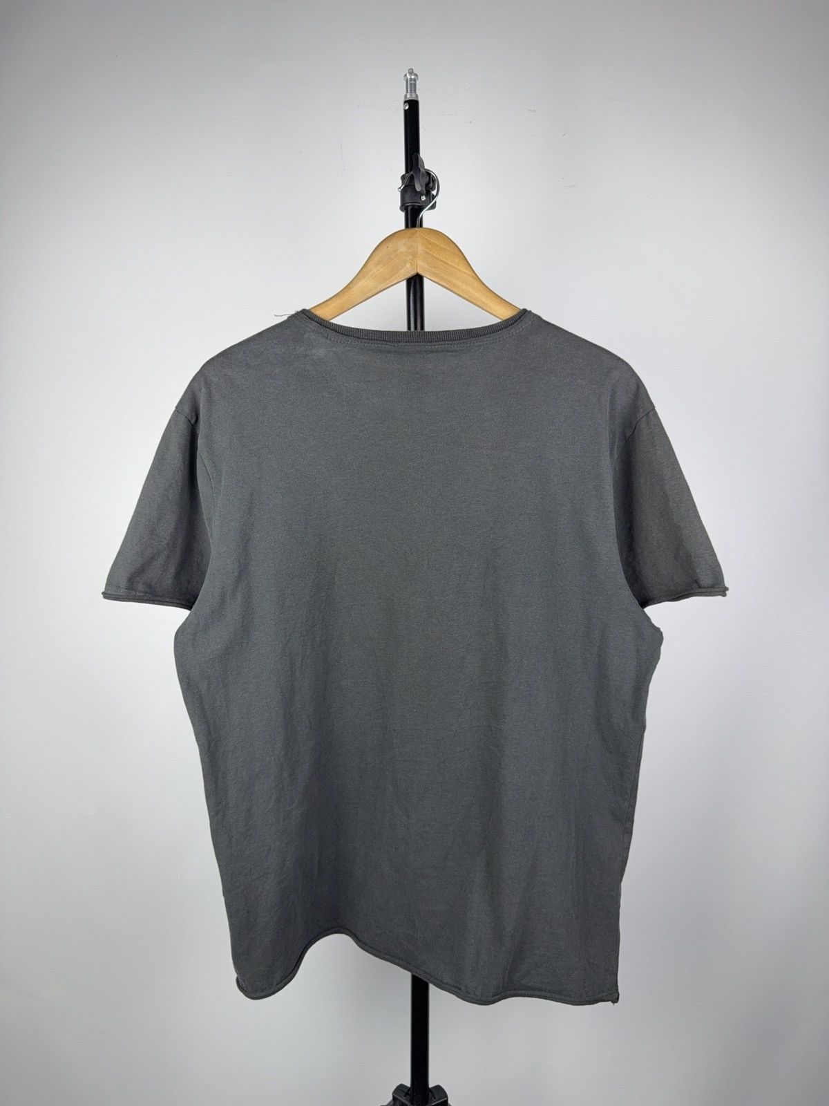 Band Tees Vintage style Led Zeppelin 2019 Big Logo Faded T shirt Size US L / EU 52-54 / 3 - 10 Thumbnail