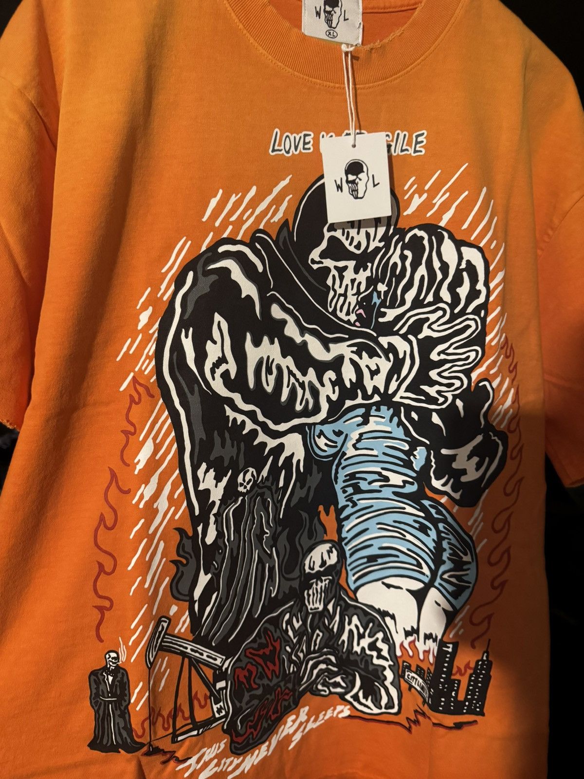 Warren Lotas Warren Lotas Love is Fragile T-shirt Size US XL / EU 56 / 4 - 4 Thumbnail