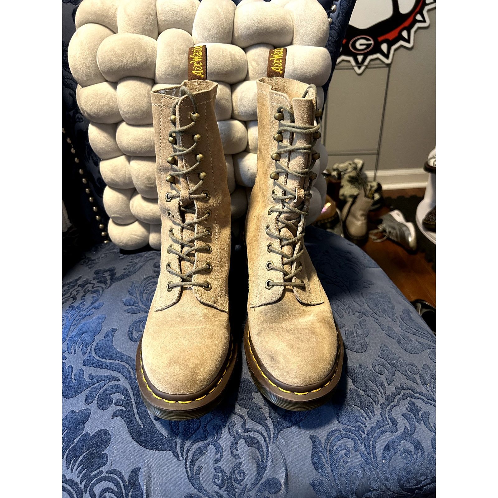 Dr. Martens Dr Martens Casey Light Grey Suede size 7/EU 38 Size US 7 / IT 37 - 7 Thumbnail