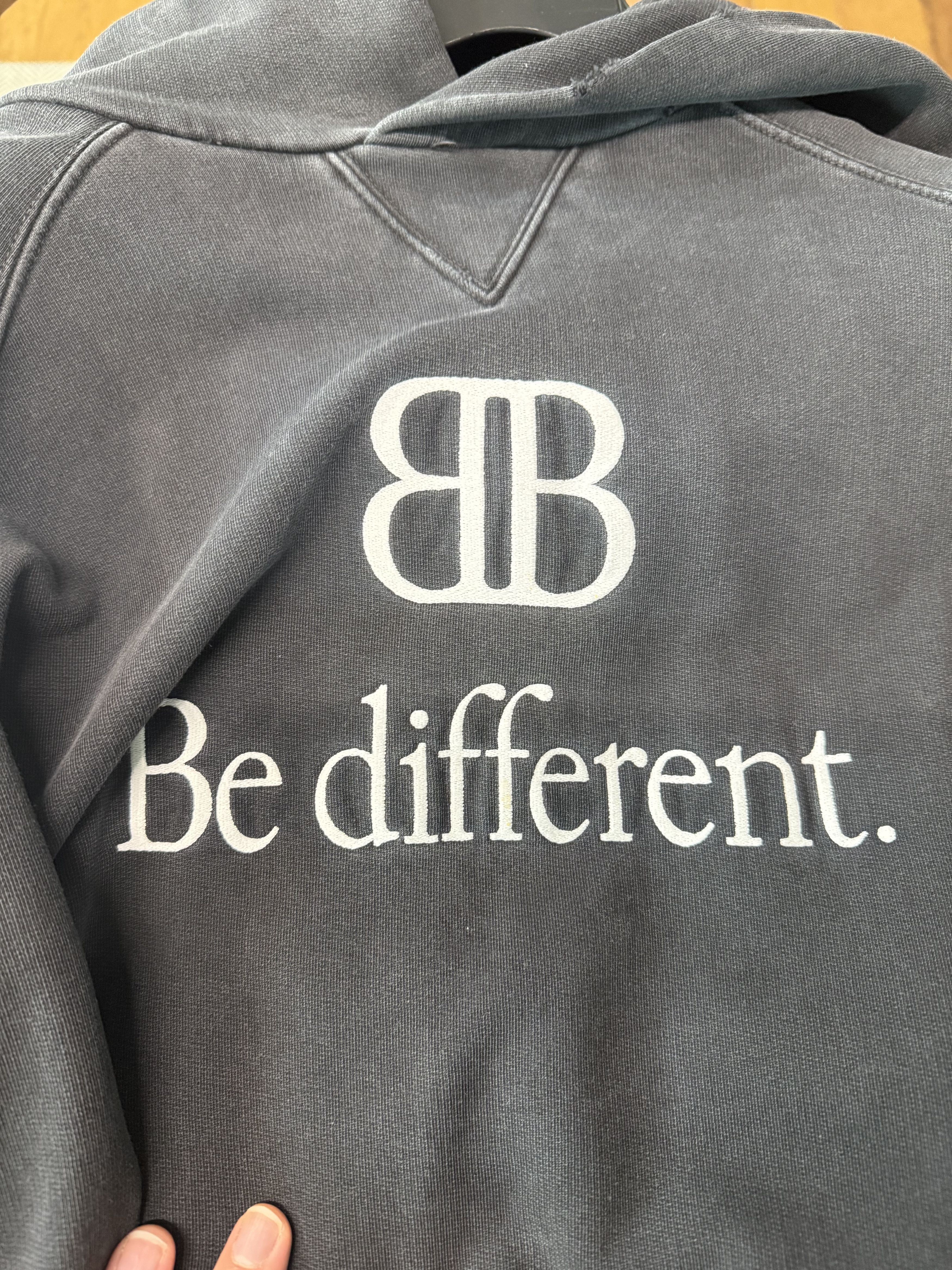 Balenciaga Balenciaga Be Different Patched Layered Hoodie Size US M / EU 48-50 / 2 - 3 Thumbnail