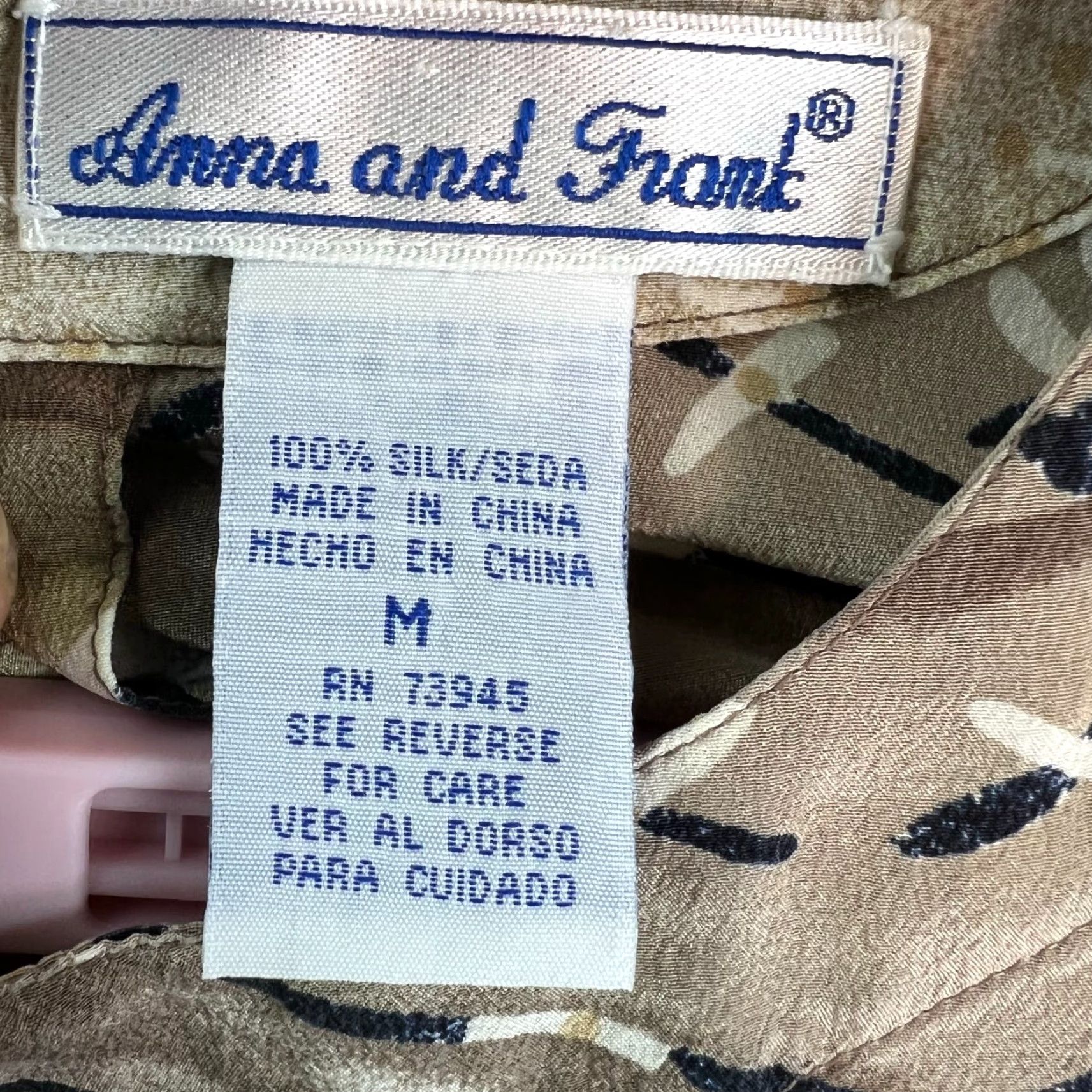 Vintage Anna & Frank Blouse Shirt Womens M Ivory Silk Dolman Sleeve Hieroglyphic 100% Silk Ethnic Southwest 90s? (adjust per clues) Size M / US 6-8 / IT 42-44 - 5 Thumbnail