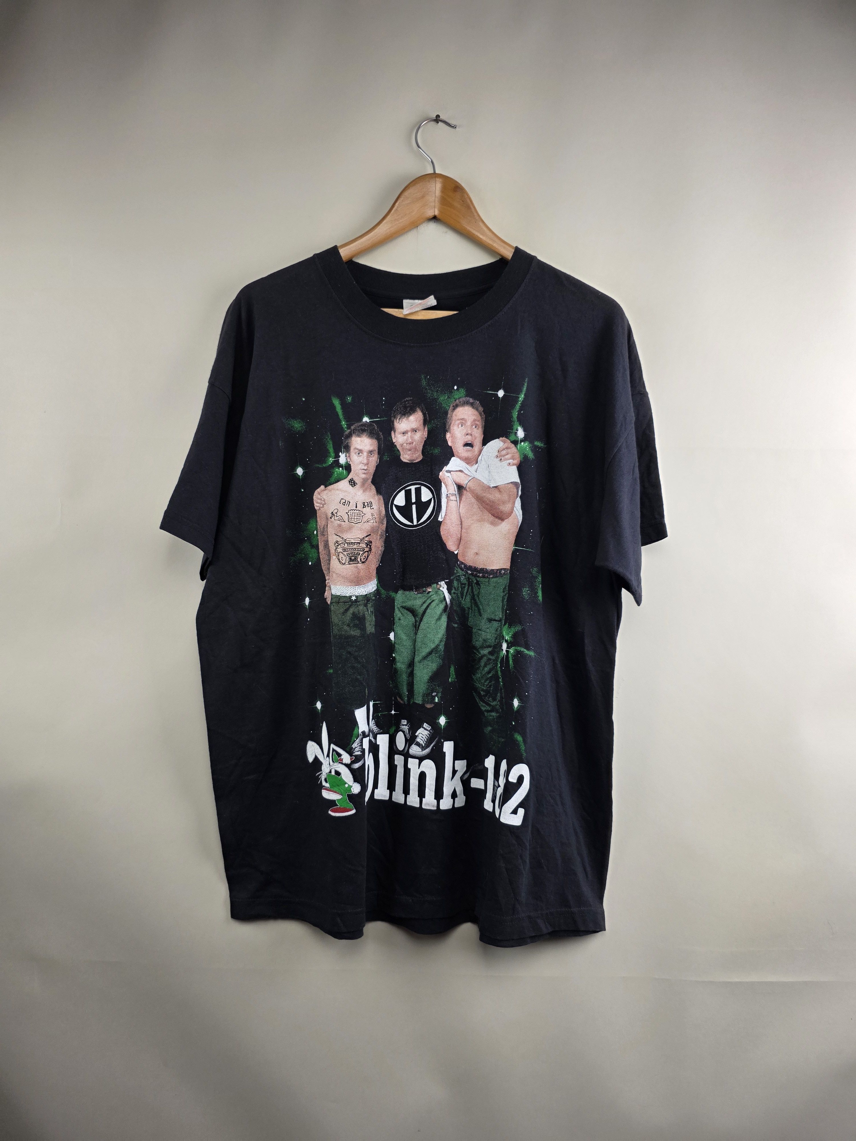 Band Tees 2000 Blink 182 Y2K Vintage band tee XL 23" 29" Size US XL / EU 56 / 4 - 8 Thumbnail