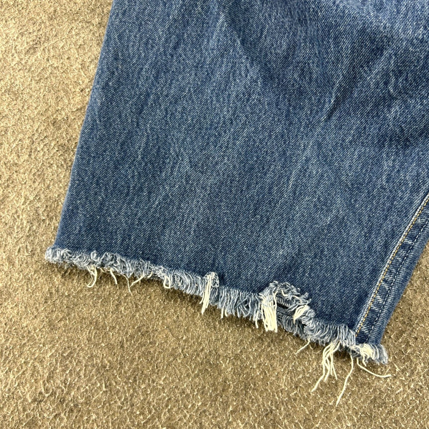 Levi's VINTAGE Levi's 501 Shorts Men 38 Blue Denim Distressed USA 90s Chino 5-Pocket Size US 38 / EU 54 - 2 Thumbnail