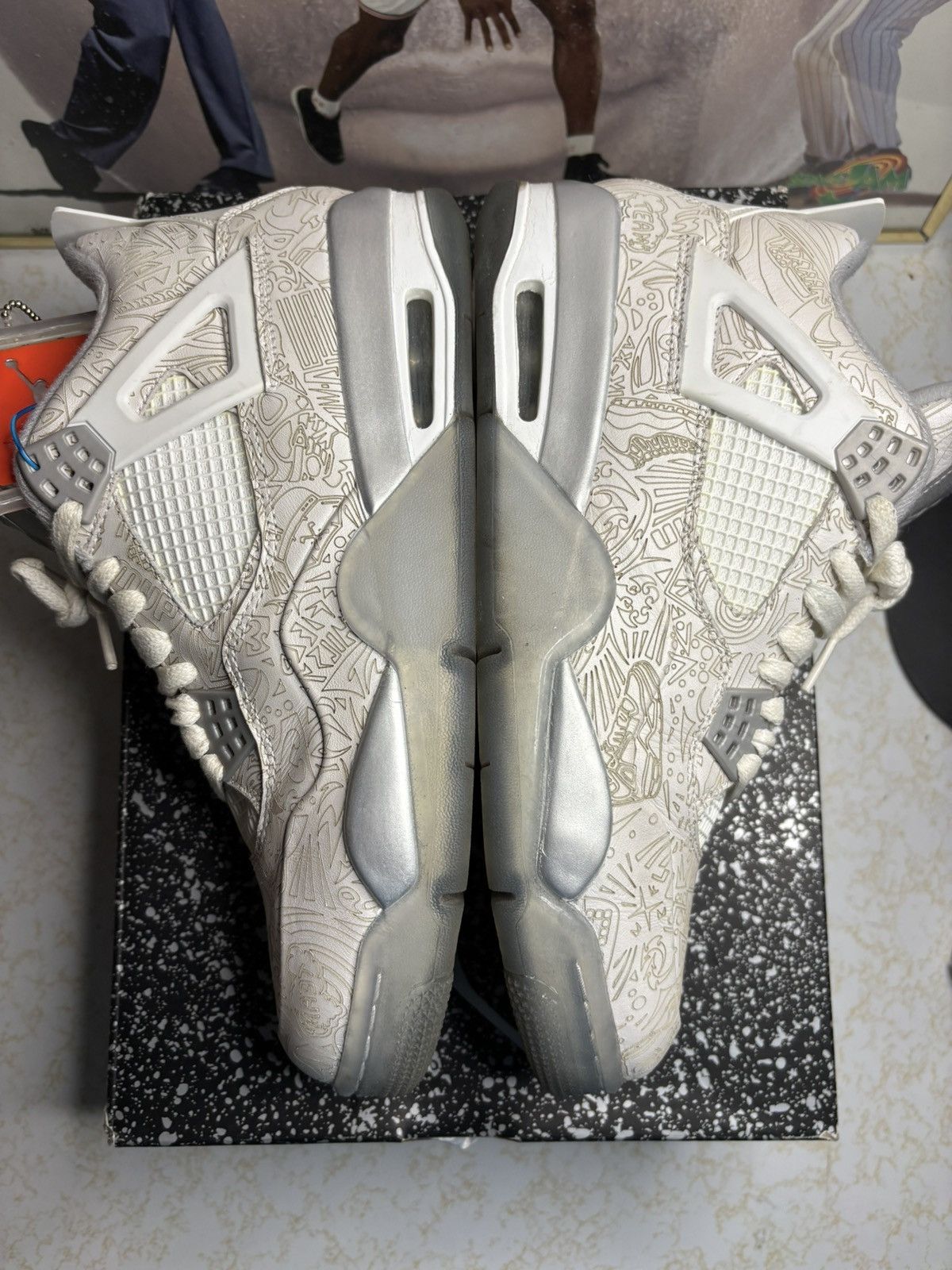 Jordan Brand Air Jordan 4 Retro “laser ” Size US 9.5 / EU 42-43 - 4 Thumbnail