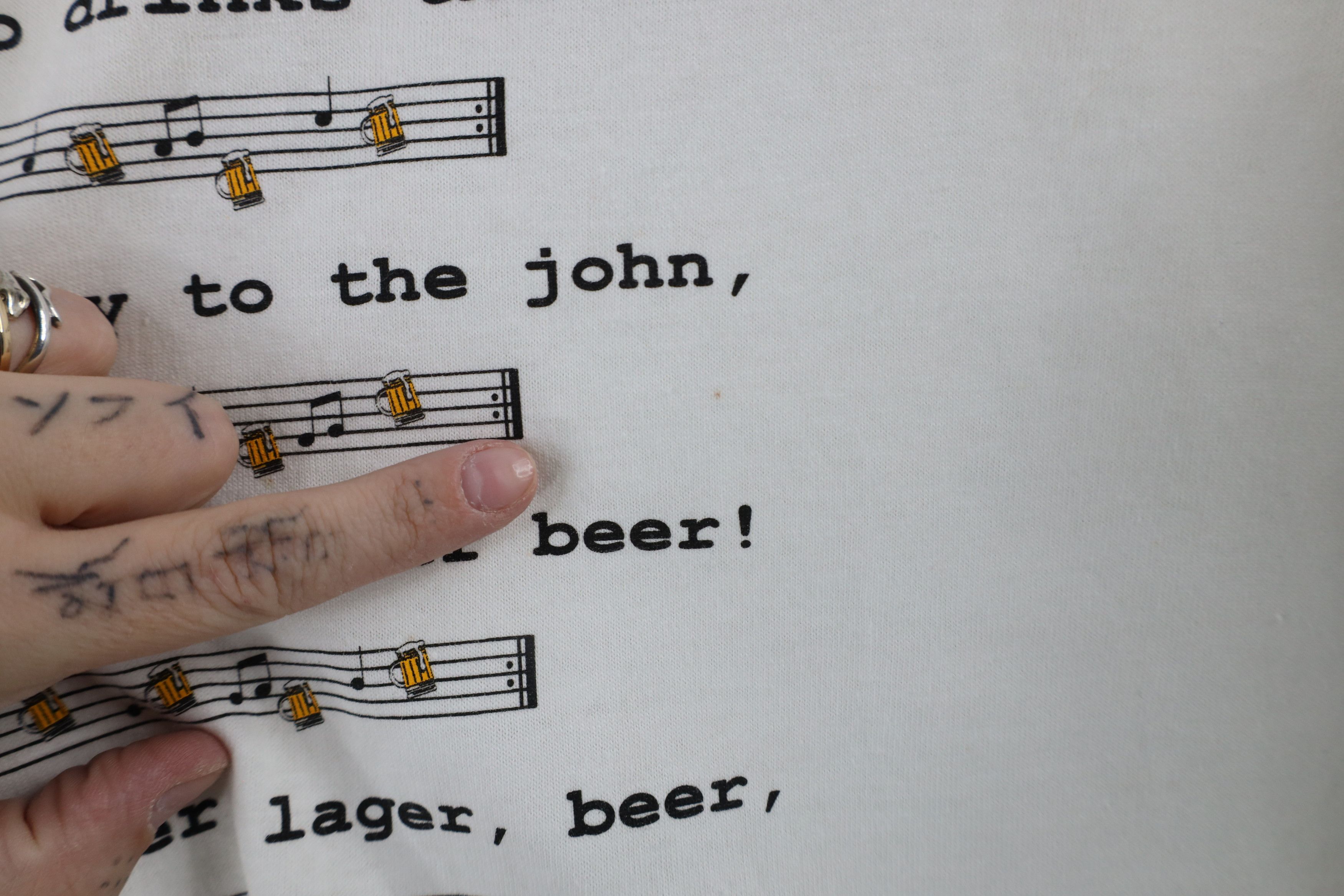 Vintage Vintage 90s Streetwear Out Funny My Beer Song T-Shirt White Size US XXL / EU 58 / 5 - 9 Thumbnail