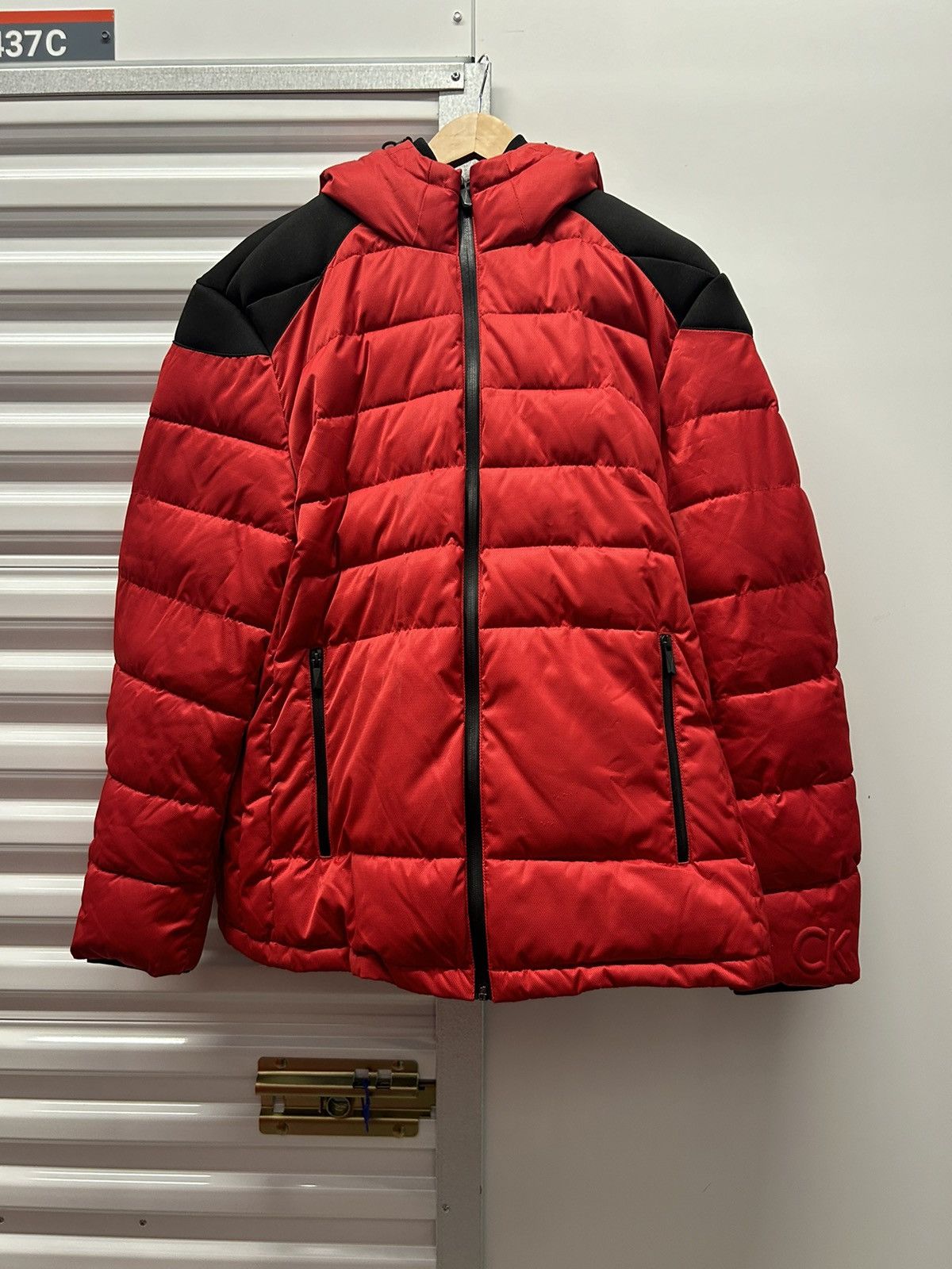 image of Calvin Klein Insulated Puffer Jacket XL in Red, Men's