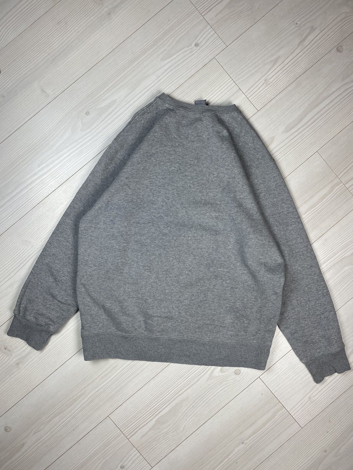 Vintage Vintage Nike small swoosh oversized sweatshirt y2k Size US XL / EU 56 / 4 - 11 Thumbnail