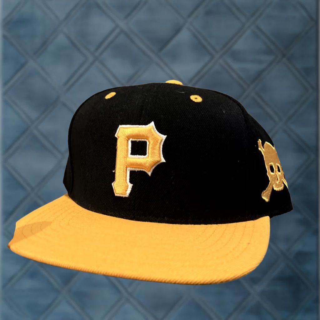 American Needle American Needle Pittsburgh Pirates Snapback Hat Men Adjustable Twill Yellow/Black Cooperstown Collection Sports MLB Size ONE SIZE - 1 Thumbnail