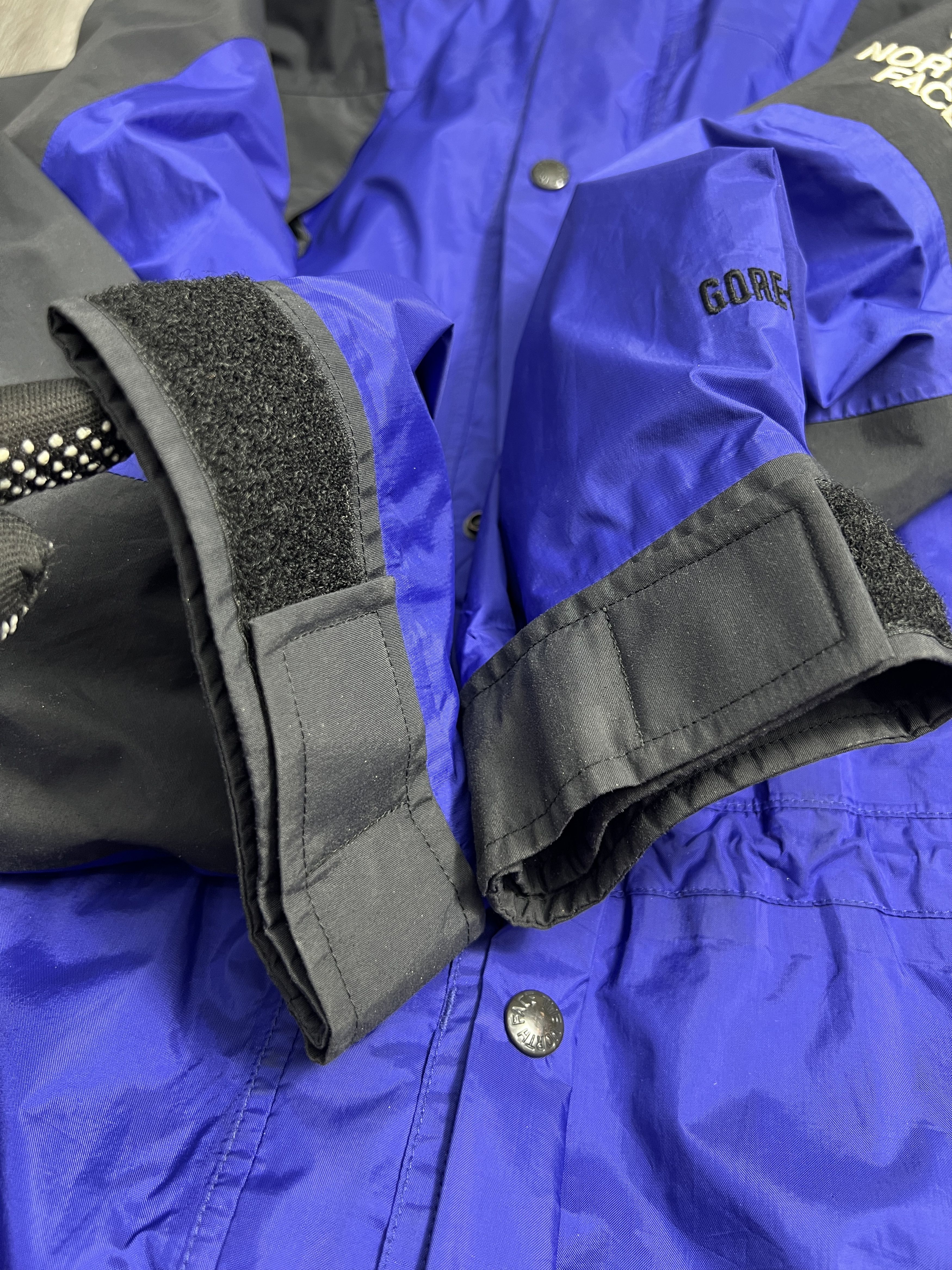 The North Face The North Face Gore-Tex Jacket (M) JK481 Size US M / EU 48-50 / 2 - 12 Thumbnail