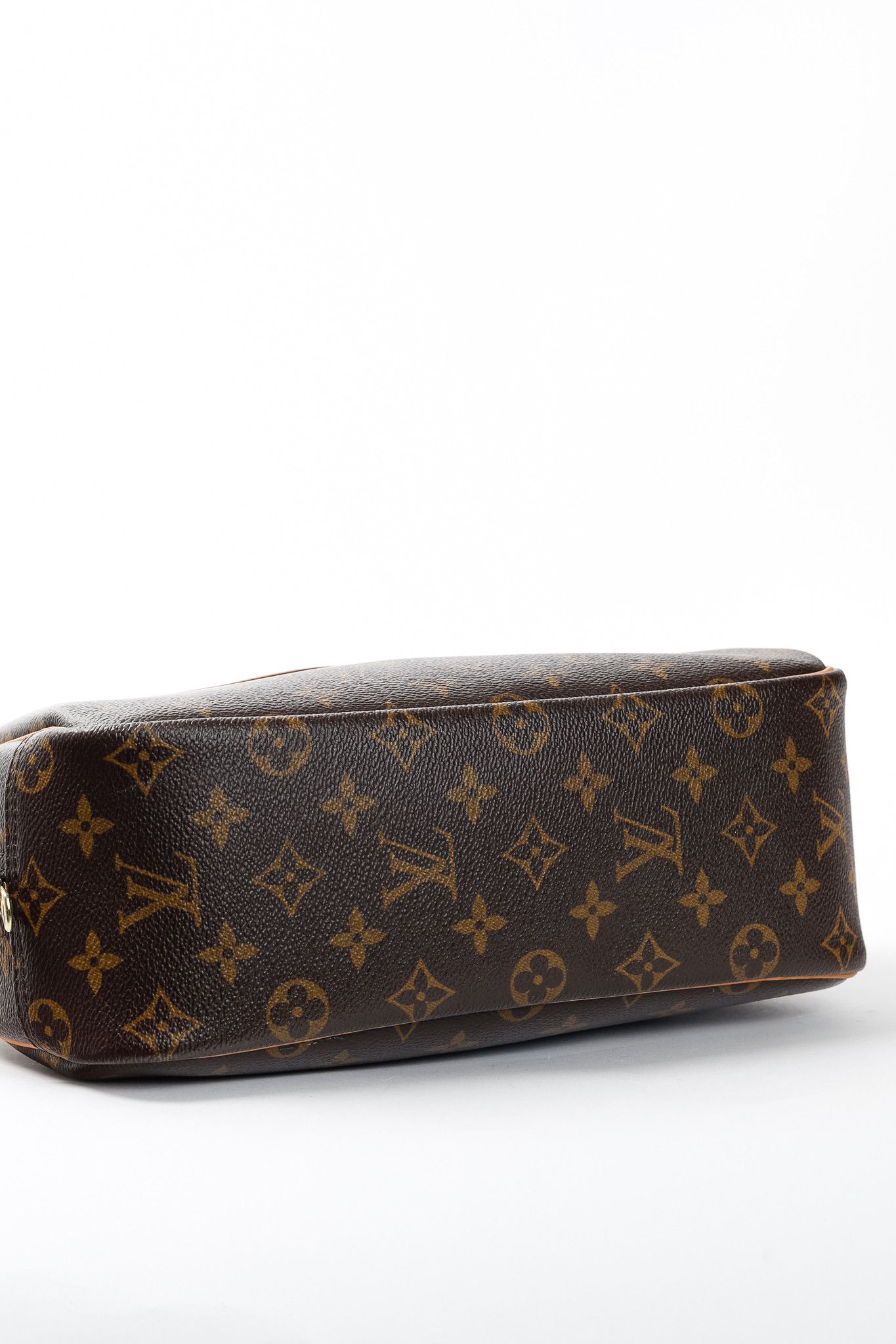 Louis Vuitton Louis Vuitton Trouville Monogram Canvas Top-Handle Bag Size ONE SIZE - 5 Thumbnail