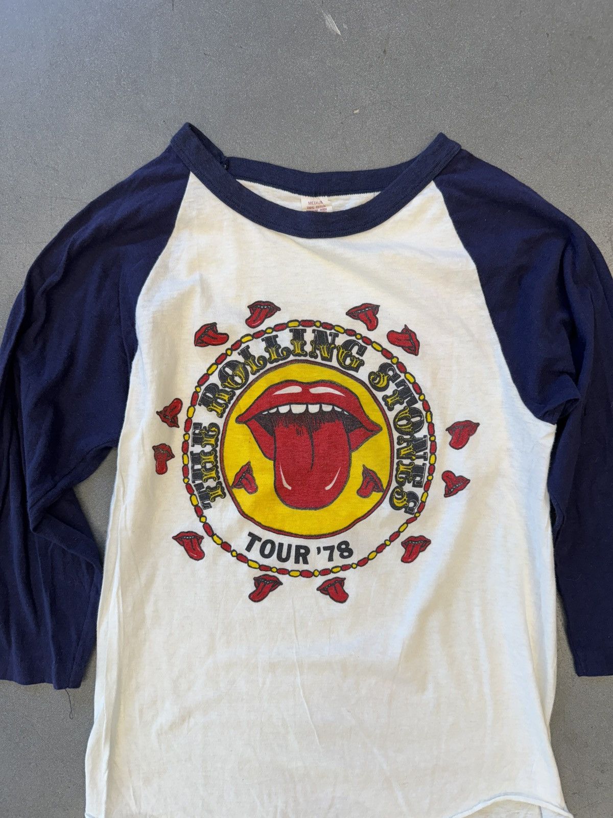 Vintage 1978 The Rolling Stones Tour Raglan Tee Size US L / EU 52-54 / 3 - 4 Thumbnail