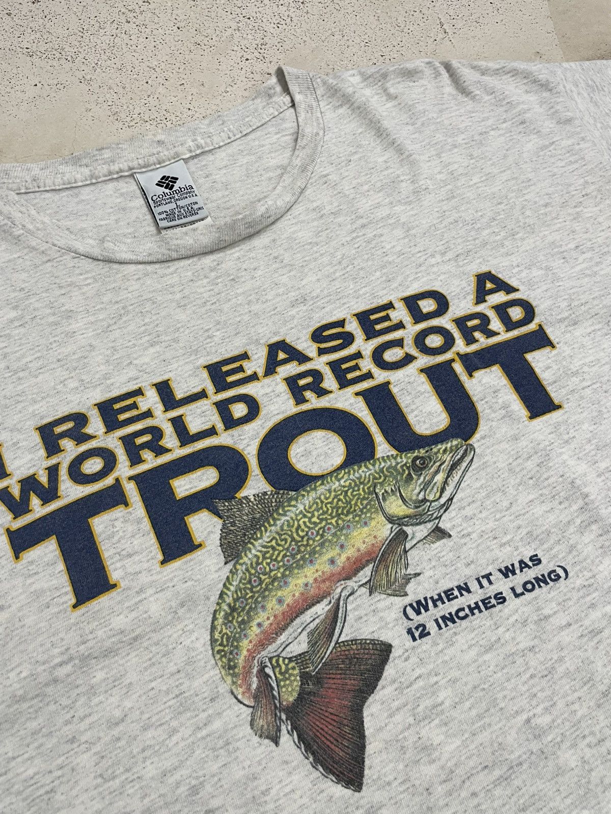 Columbia Columbia Vintage 90’s Trout Records Size US L / EU 52-54 / 3 - 5 Thumbnail