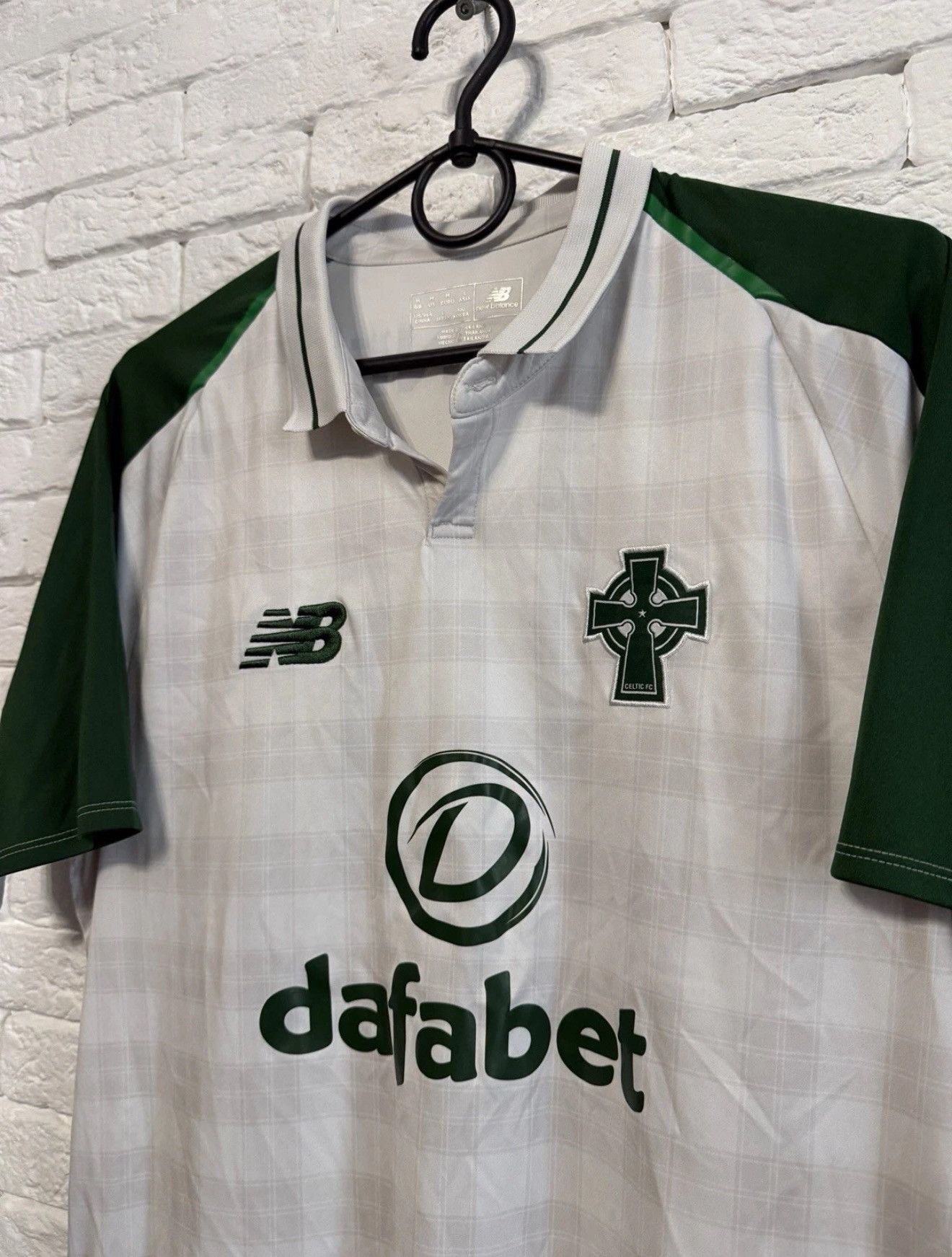 New Balance New Balance Celtic 18/19 Away Jersey Magners Sz M Size US M / EU 48-50 / 2 - 2 Thumbnail