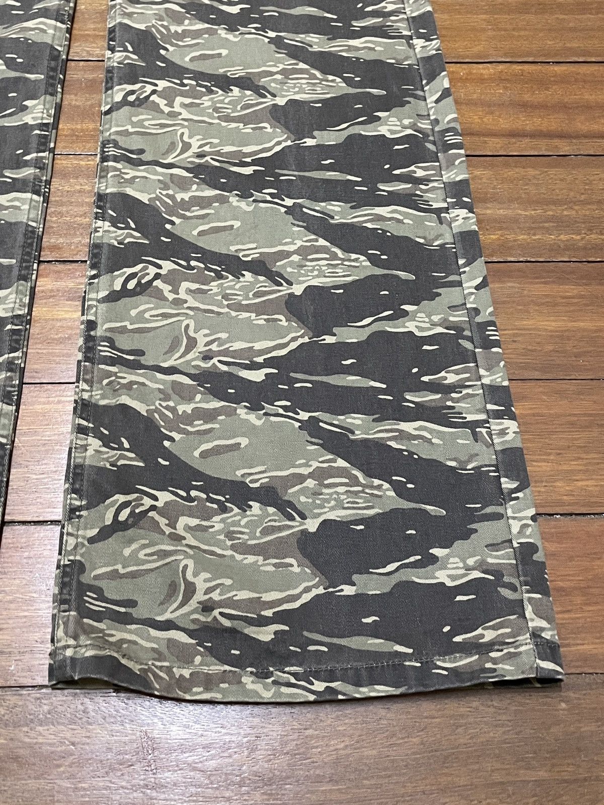 Japanese Brand Rare Vintage The Root Three Tiger Stripe Flared Pants 2000s Size US 35 - 6 Thumbnail