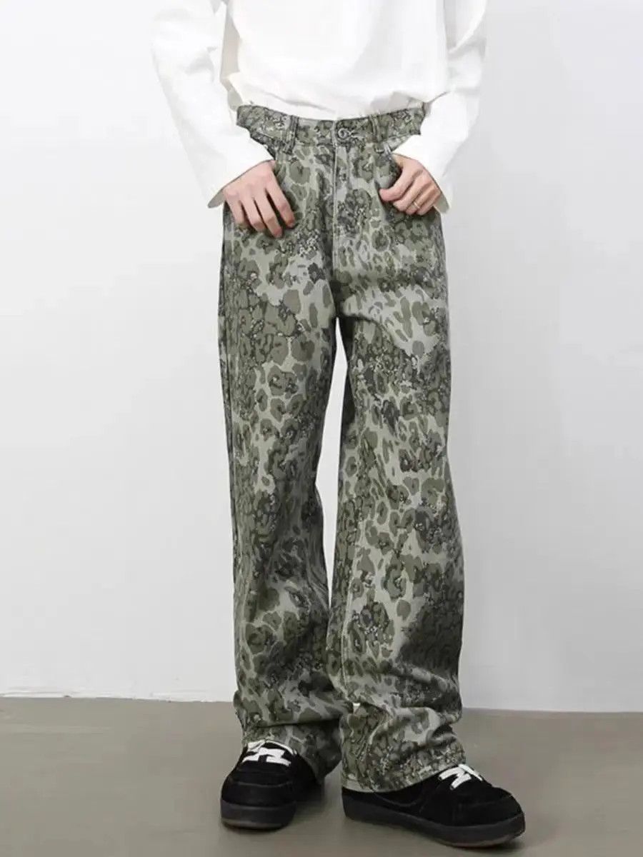 Japanese Brand Vintage washed camouflage leopard print baggy jeans Size US 32 / EU 48 - 1 Thumbnail