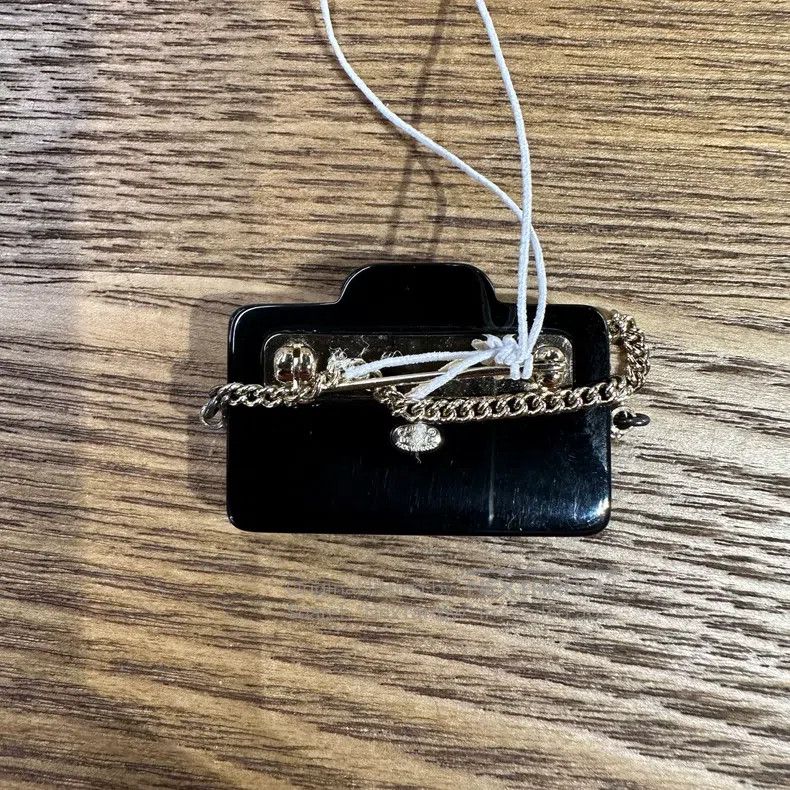 Chanel Chanel Camera Logo Brooch Size ONE SIZE - 2 Thumbnail