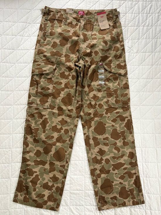 Levi's Levi's Men’s Brown and Green Duck Camo Cargo Pants Size US 30 / EU 46 - 1 Thumbnail