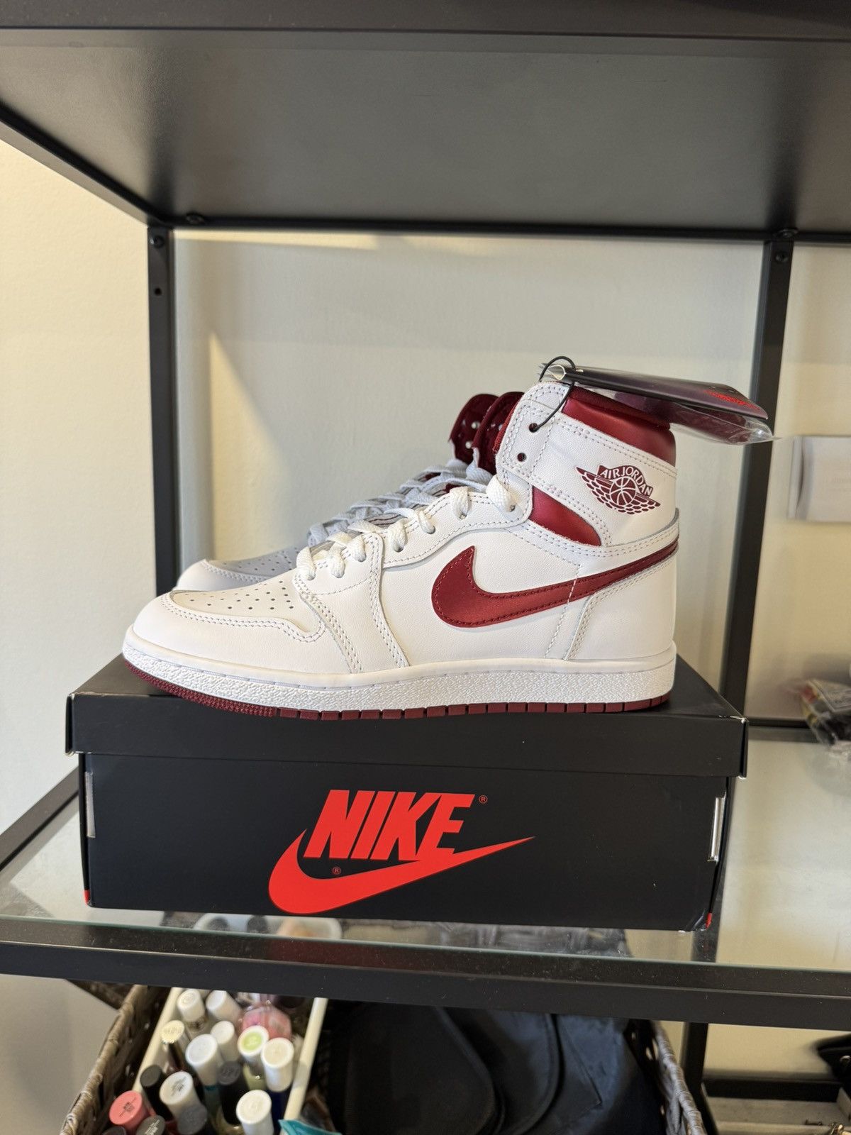 Jordan Brand Nike Air Jordan 1 High '85 "Metallic Burgundy" Red-White Size US 7 / EU 40 - 1 Thumbnail