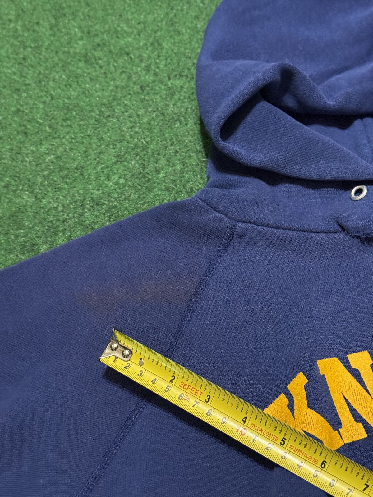 Vintage Knoch Volleyball High School 70s 80s Medium 22x25 Hoodie Size US M / EU 48-50 / 2 - 11 Thumbnail