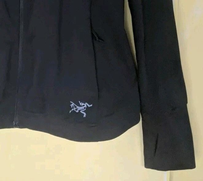 Arc'teryx Arc'teryx Full Zip Thumbholes Arcteryx Track Jacket Size L / US 10 / IT 46 - 3 Thumbnail
