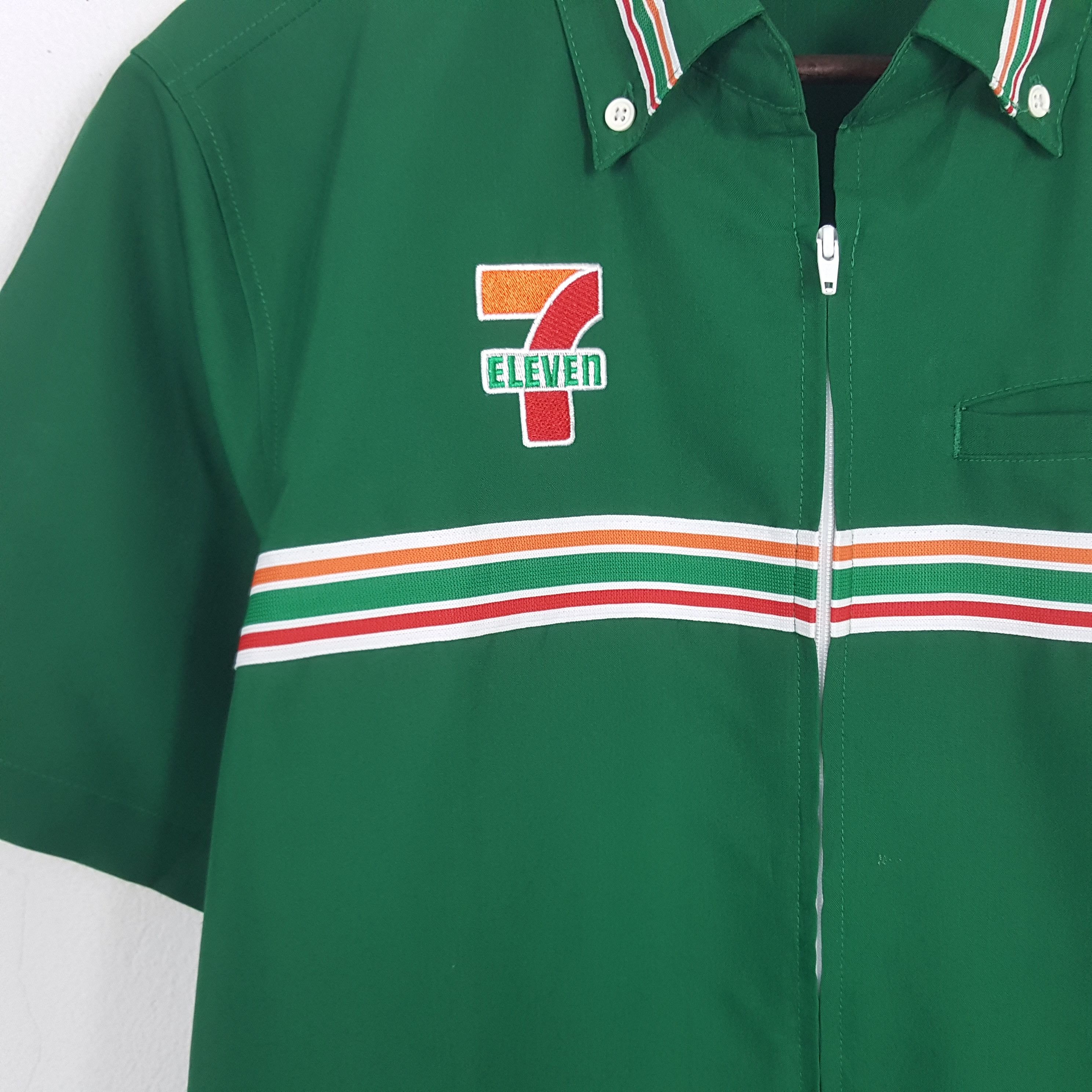Japanese Brand × Vintage Vintage 7 Eleven Embroidered Logo Worker Jacket Size US L / EU 52-54 / 3 - 4 Thumbnail
