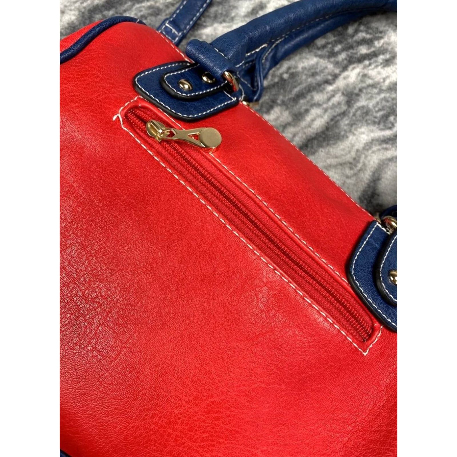 Dolce & Gabbana VINTAGE Dolce&Gabbana Leather Shoulder Bag Metal Logo Women Red Shoulder Bag Women Red Metallic Leather Sicily 90s/Metal Theme Size ONE SIZE - 3 Thumbnail