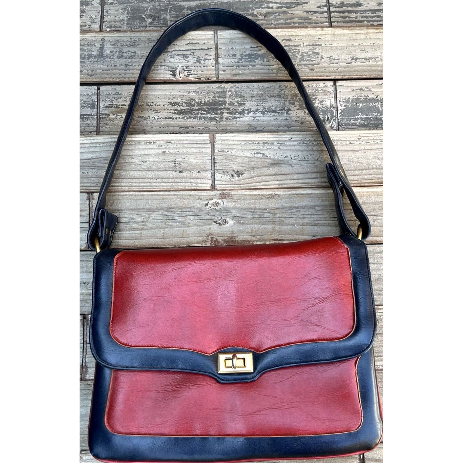 Vintage VINTAGE 60s 70s Mod Shoulder Bag Purse Red Blue Organizer Gold Tone Turn Lock Ila Of California Size ONE SIZE - 3 Thumbnail