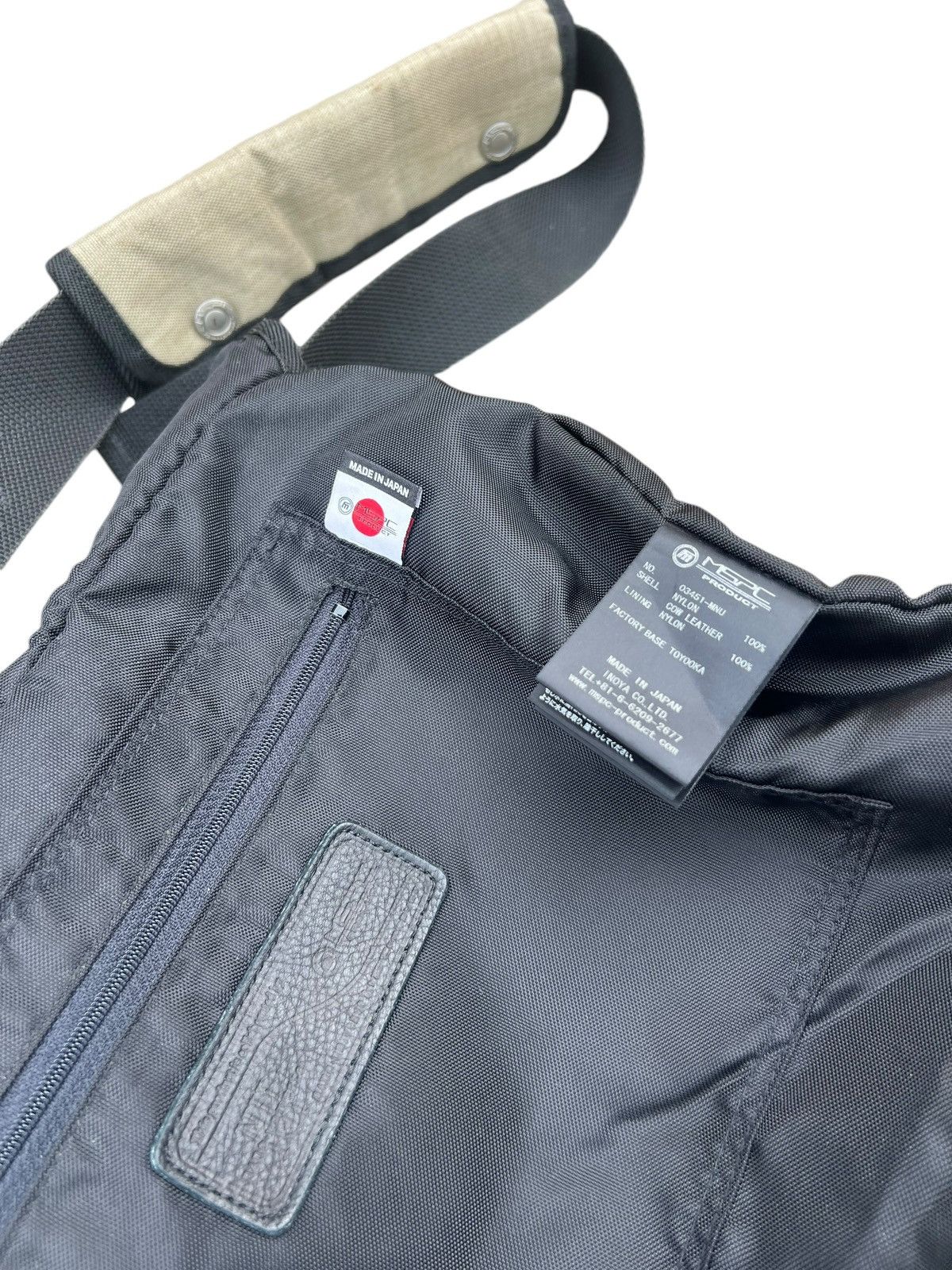 Leather × MasterPiece Vintage Masterpiece Japan Nylon Leather Messenger Bag Size ONE SIZE - 23 Thumbnail