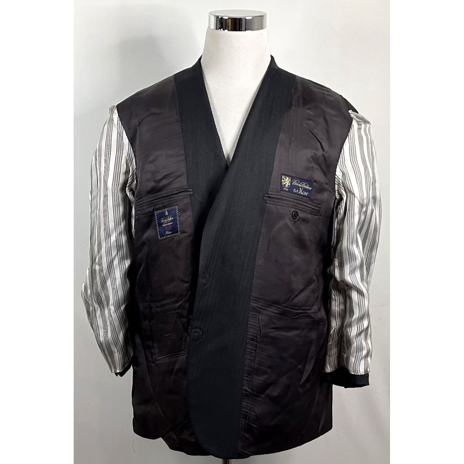 Brooks Brothers Brooks Brothers 1818 Madison Sport Coat Saxxon Wool Gray Herringbone 48R/Regular Men Coat Jacket Size US XS / EU 42 / 0 - 7 Thumbnail