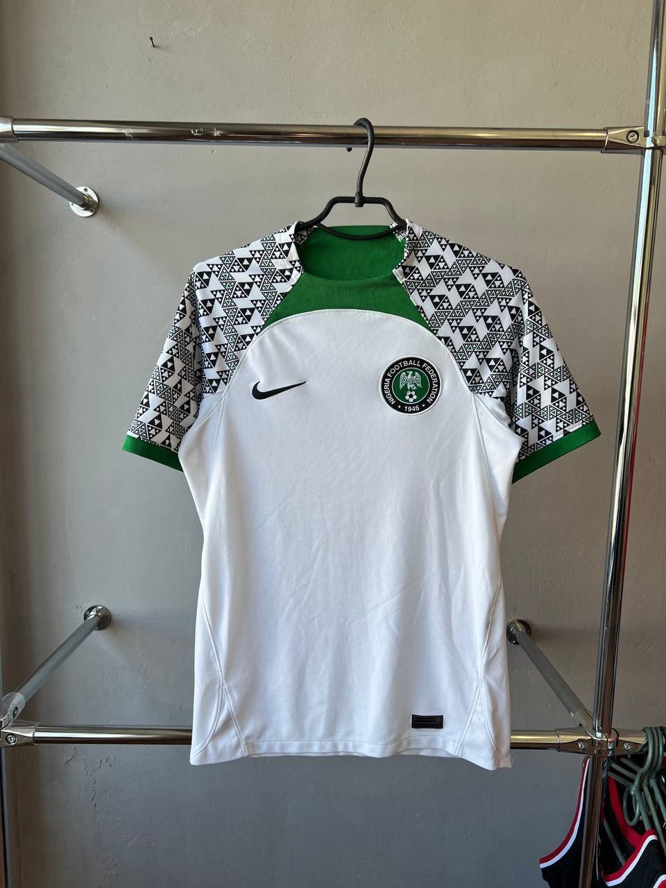 Nike 2022/24 NIGERIA NIKE AWAY SOCCER JERSEY FOOTBALL SHIRT RARE Size US S / EU 44-46 / 1 - 5 Thumbnail