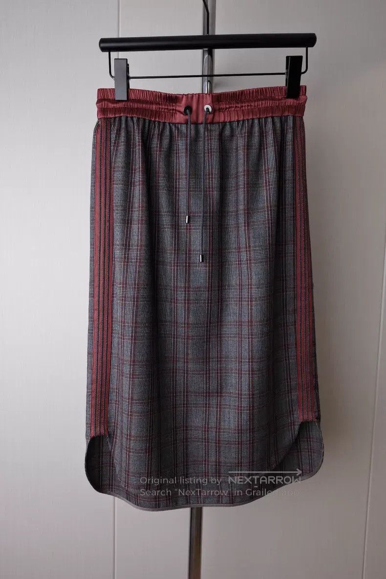 Brunello Cucinelli Brunello Cucinelli Beaded Wool Houndstooth Skirt Size 26" / US 2 / IT 38 - 1 Thumbnail