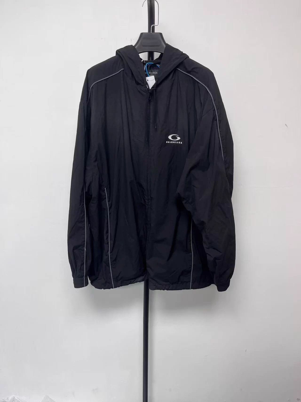 Balenciaga Balenciaga nylon hooded drawstring jacket black XS unisex Size US XS / EU 42 / 0 - 1 Thumbnail