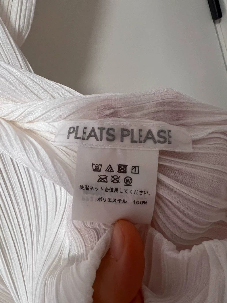 Issey Miyake Issey Miyake size:3 White pleated short-sleeved shirt Size XS / US 0-2 / IT 36-38 - 3 Thumbnail