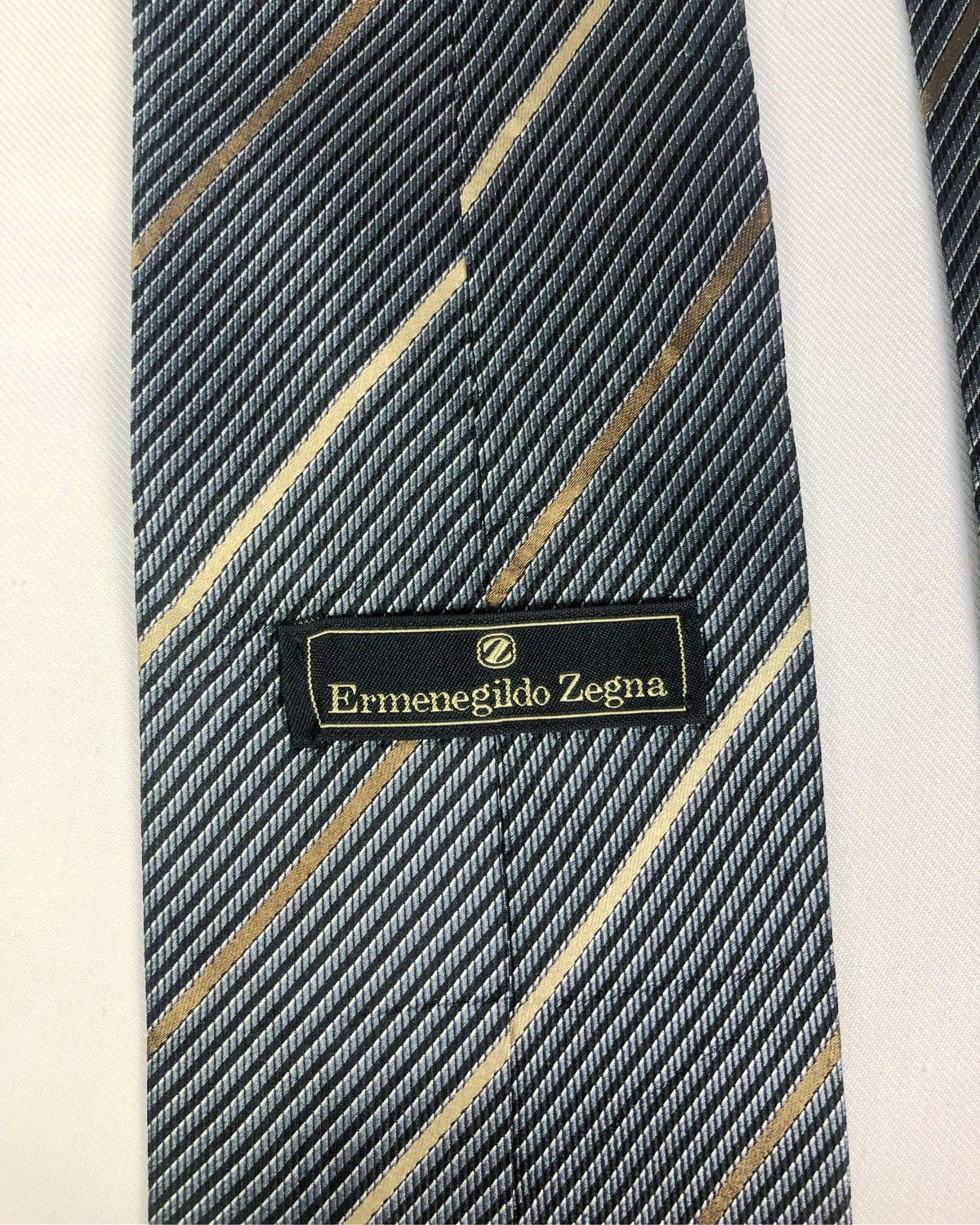 Ermenegildo Zegna Rare Ermenegildo Zegna Stripes Silk Tie Made in Italy Size ONE SIZE - 6 Thumbnail
