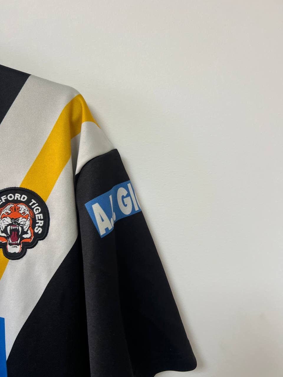 Puma Castleford Tigers 2012/13 Away Rugby League Shirt Puma L Size US L / EU 52-54 / 3 - 11 Thumbnail