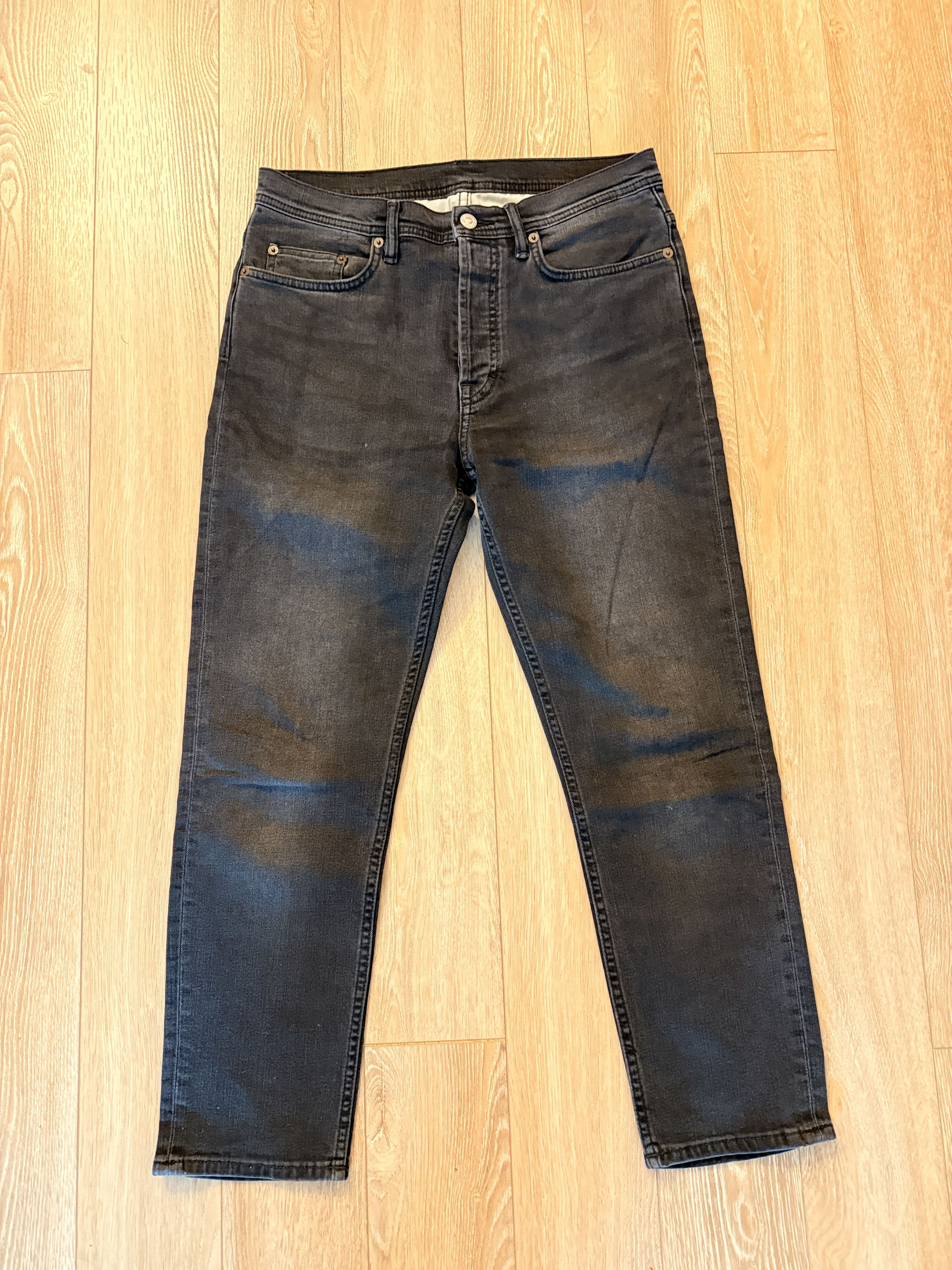 Acne Studios Acne Studios River Jeans in Used Black (29x30) Size US 29 - 2 Thumbnail