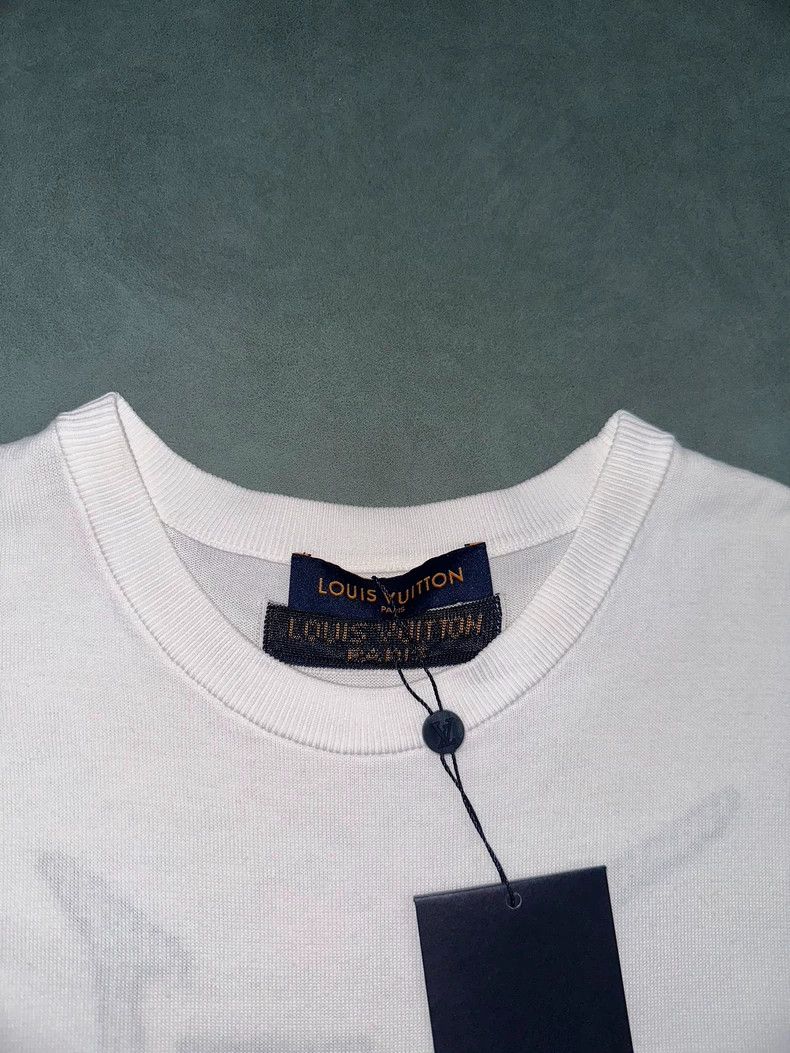 Louis Vuitton Louis Vuitton Goal diagonal letters large logo printed knit Size US L / EU 52-54 / 3 - 6 Thumbnail