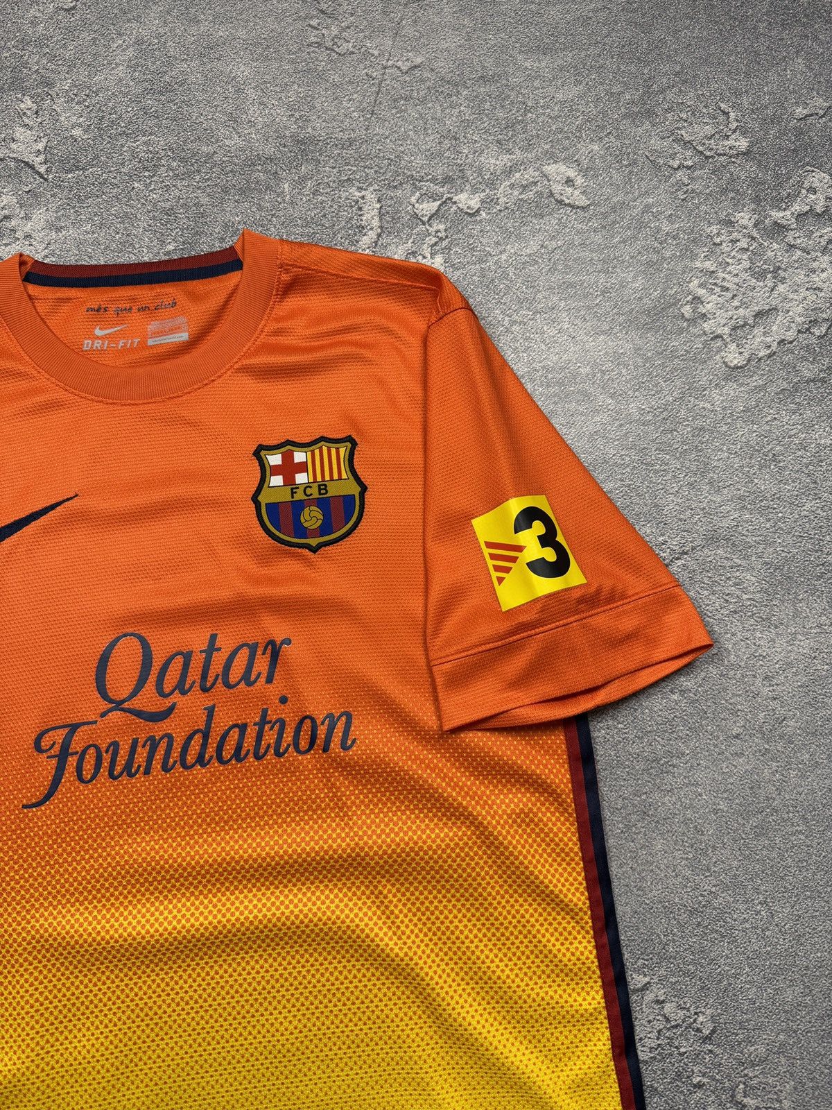 Nike Nike FCB Barcelona Orange Qatar Foundation Unicef Jersey Size US S / EU 44-46 / 1 - 4 Thumbnail